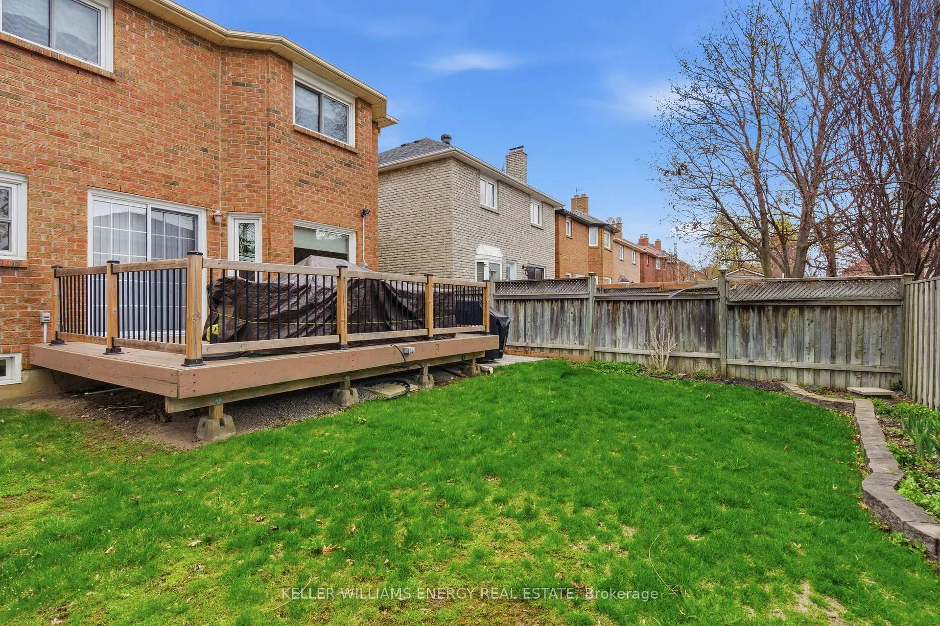 Photo 34 of 733 Aspen Road, Pickering, Amberlea — HOMEH