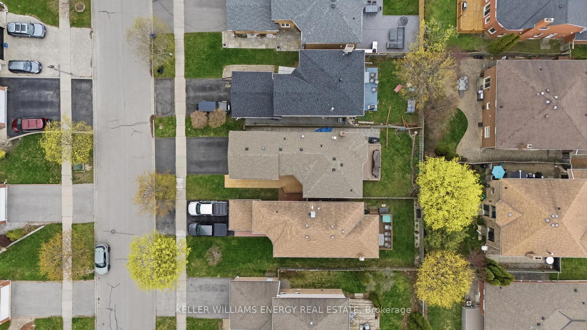 Photo 43 of 733 Aspen Road, Pickering, Amberlea — HOMEH