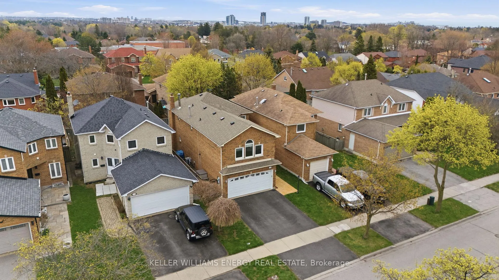 Photo 46 of 733 Aspen Road, Pickering, Amberlea — HOMEH