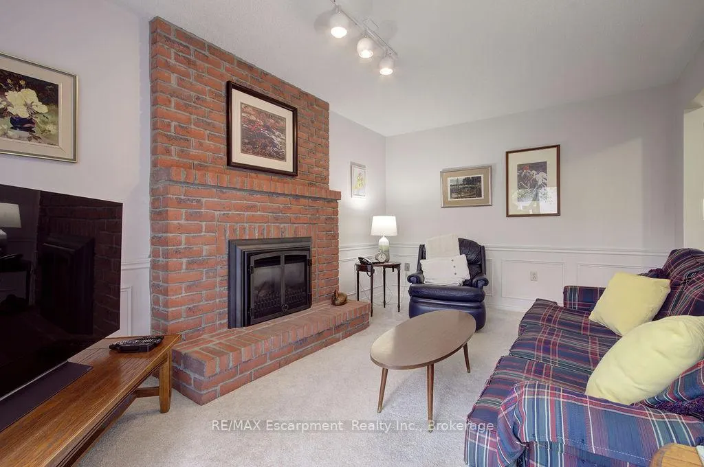Photo 21 of 794 Hawkins Crescent, Burlington, Brant — HOMEH