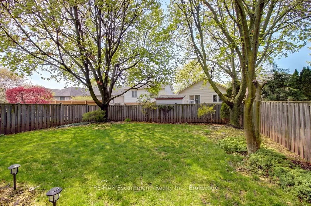 Photo 39 of 794 Hawkins Crescent, Burlington, Brant — HOMEH