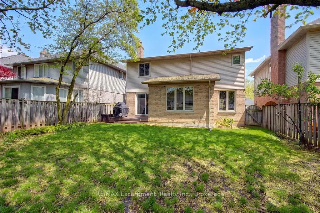 Photo 40 of 794 Hawkins Crescent, Burlington, Brant — HOMEH