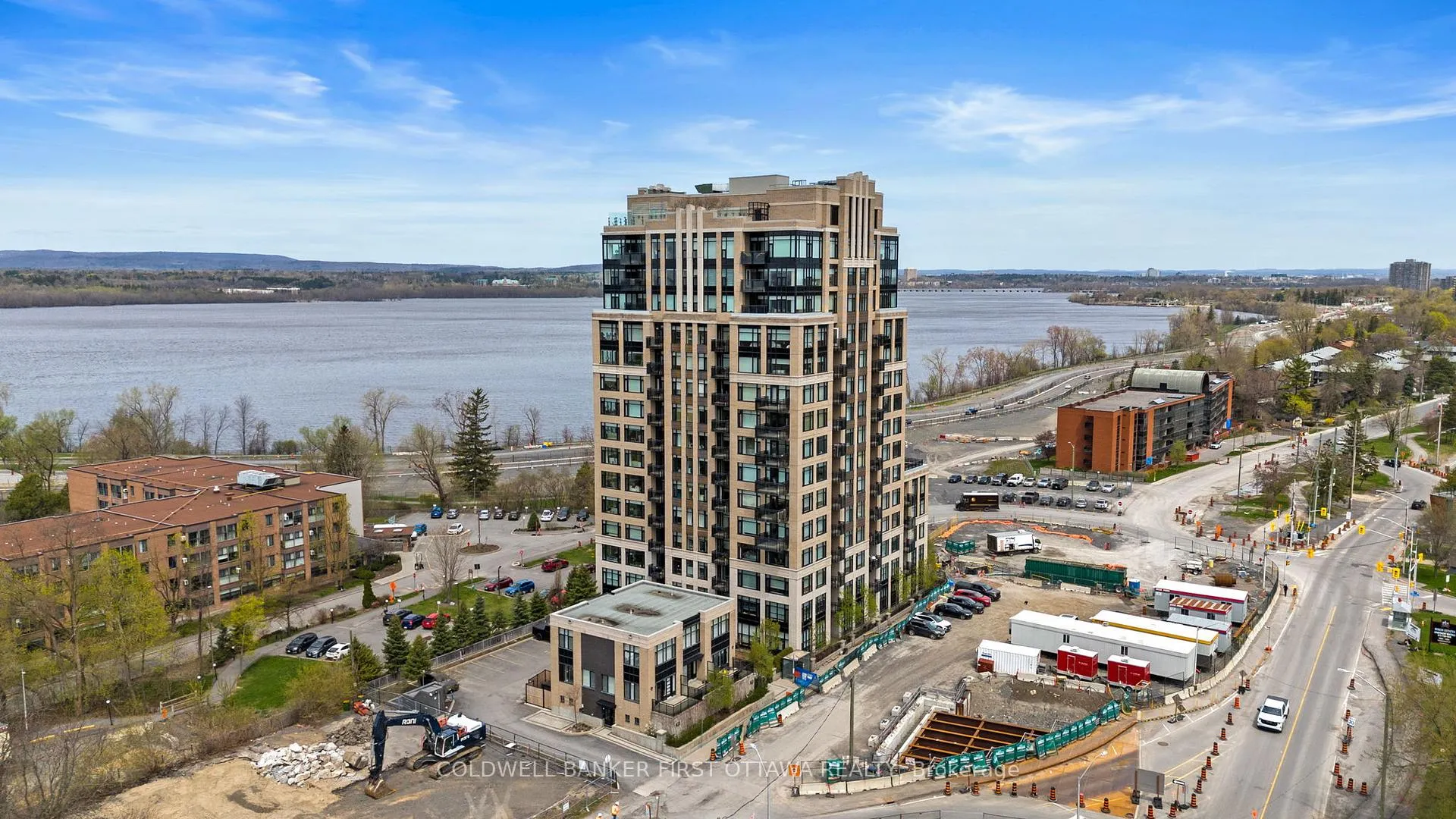 Photo 3 of Unit 1006, 75 Cleary Avenue, Ottawa, Woodroffe — HOMEH