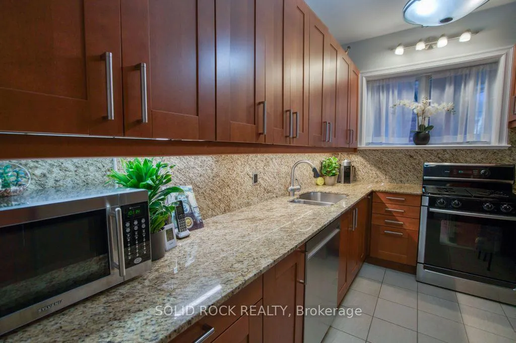 Photo 12 of 289 Wilbrod Street, Ottawa, Sandy Hill — HOMEH