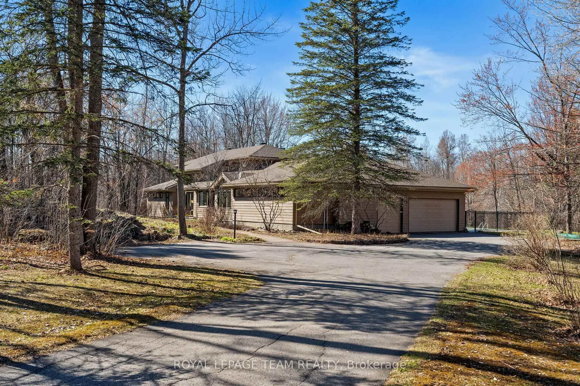 Photo 1 of 278 John Aselford Drive, Ottawa, Huntley Ward (North East) — HOMEH