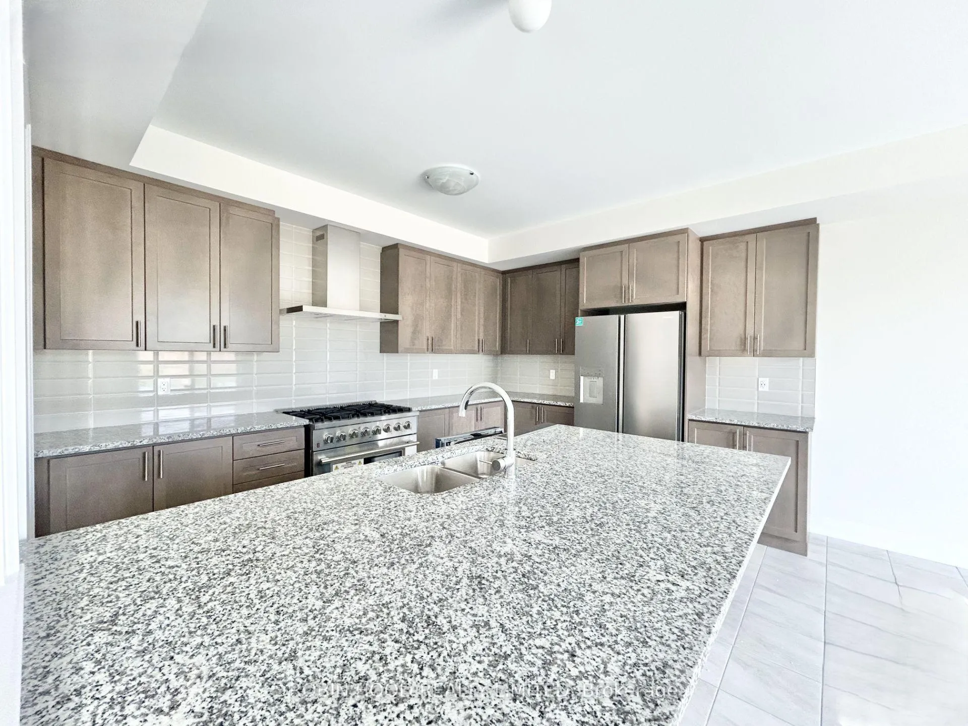 Photo 12 of 47 Hoad Street, Clarington, Newcastle — HOMEH