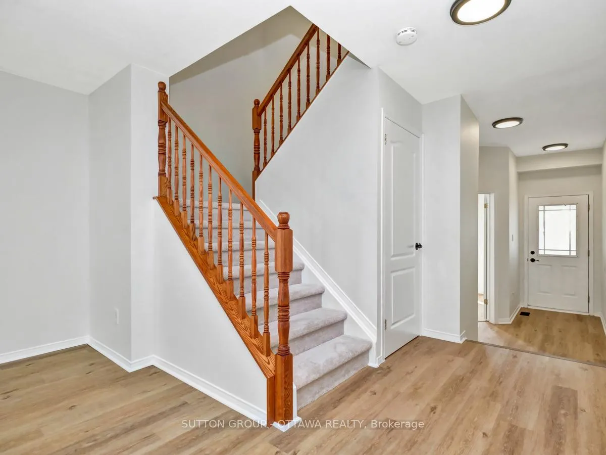 Photo 2 of 119 Whitewater Street, Ottawa, Barrhaven - Strandherd — HOMEH