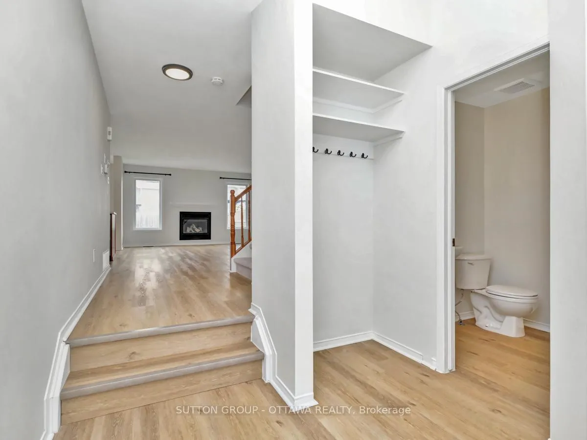 Photo 3 of 119 Whitewater Street, Ottawa, Barrhaven - Strandherd — HOMEH