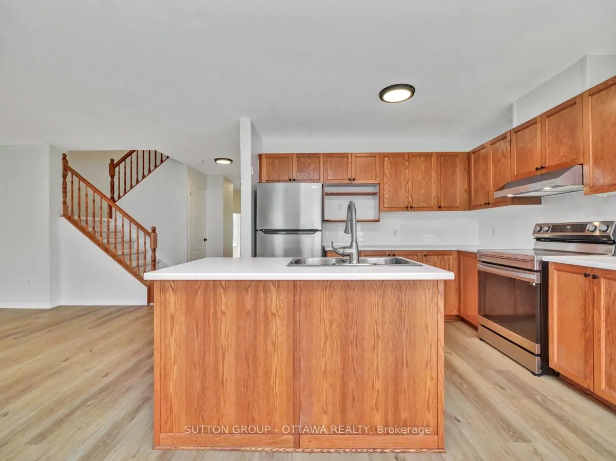 Photo 10 of 119 Whitewater Street, Ottawa, Barrhaven - Strandherd — HOMEH