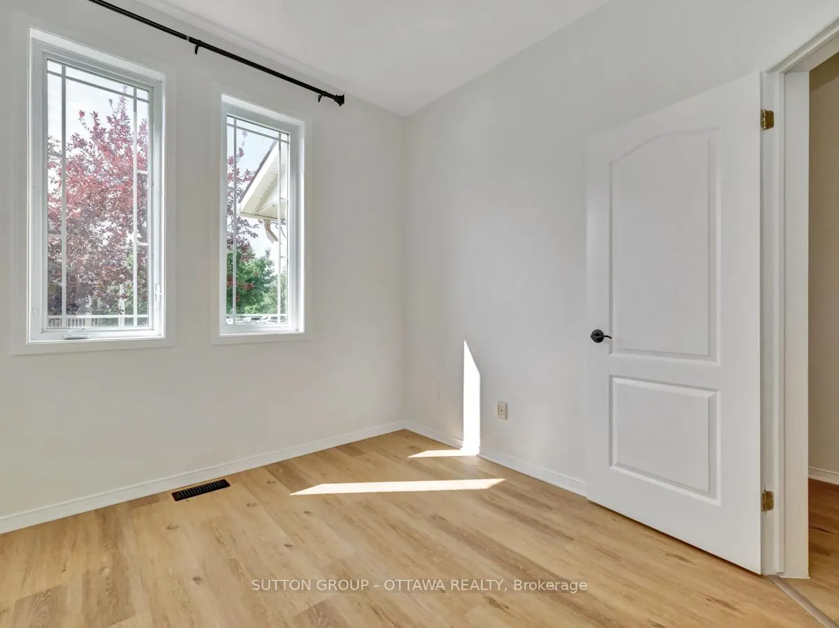 Photo 14 of 119 Whitewater Street, Ottawa, Barrhaven - Strandherd — HOMEH