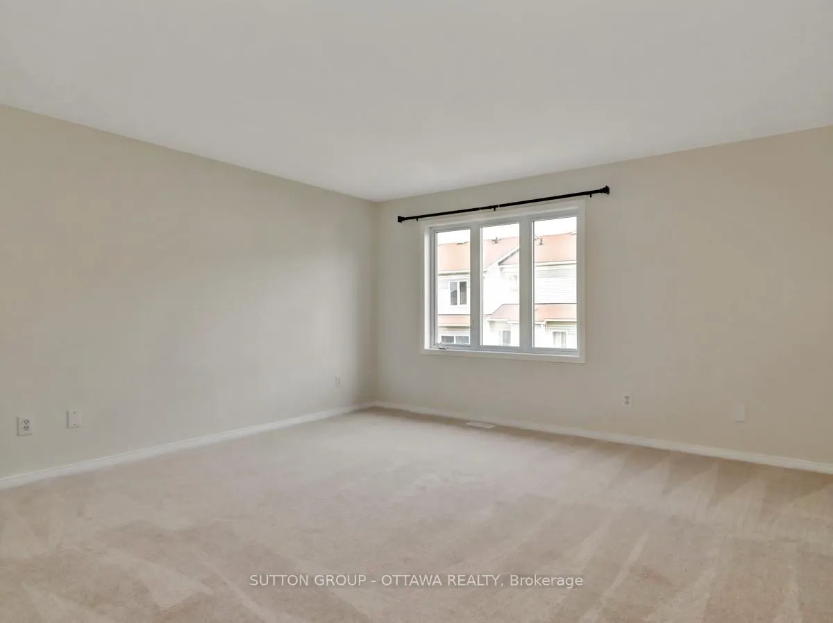 Photo 16 of 119 Whitewater Street, Ottawa, Barrhaven - Strandherd — HOMEH