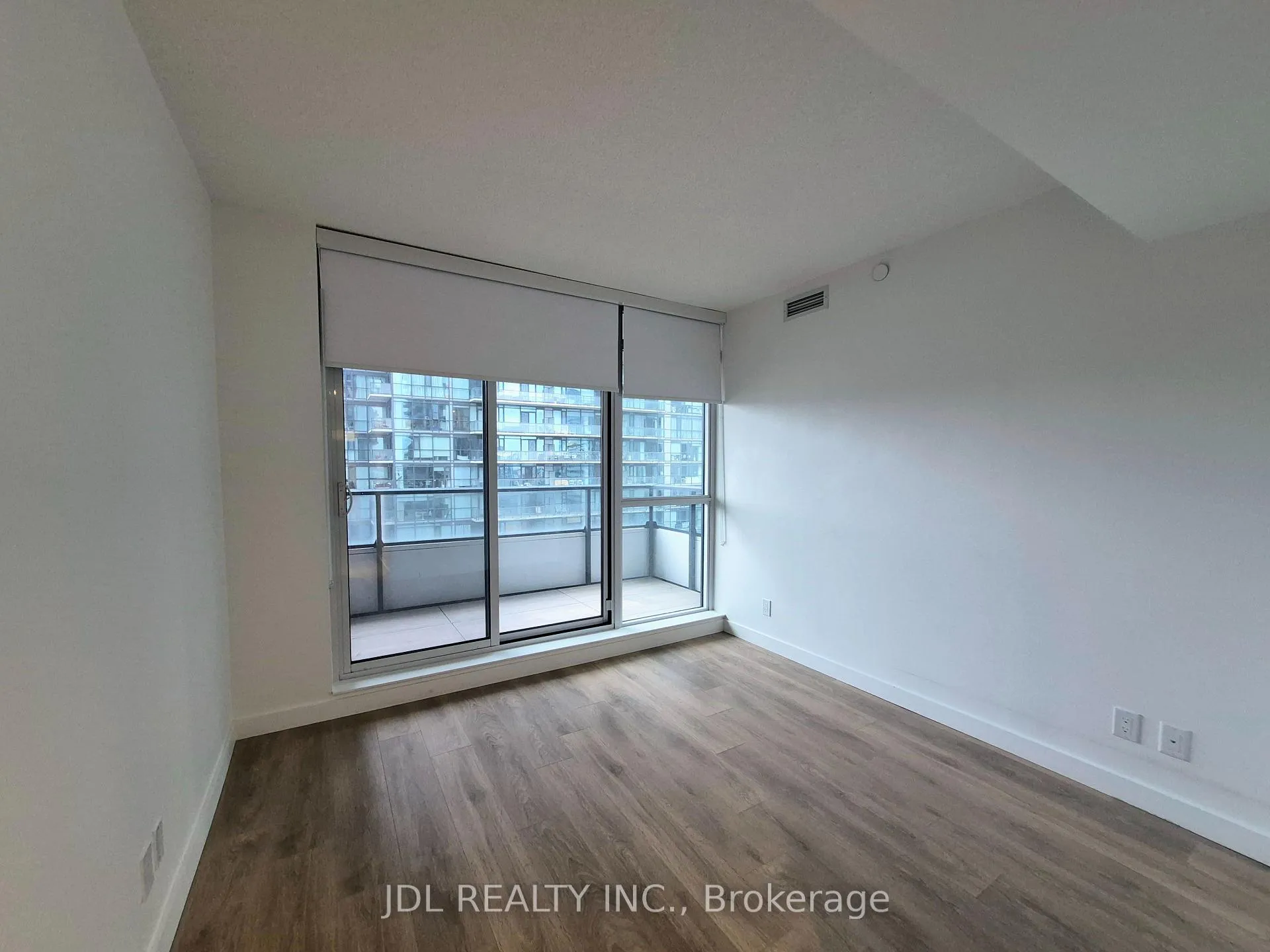 Photo 4 of Unit 2706, 38 Widmer Street, Toronto, Waterfront Communities — HOMEH