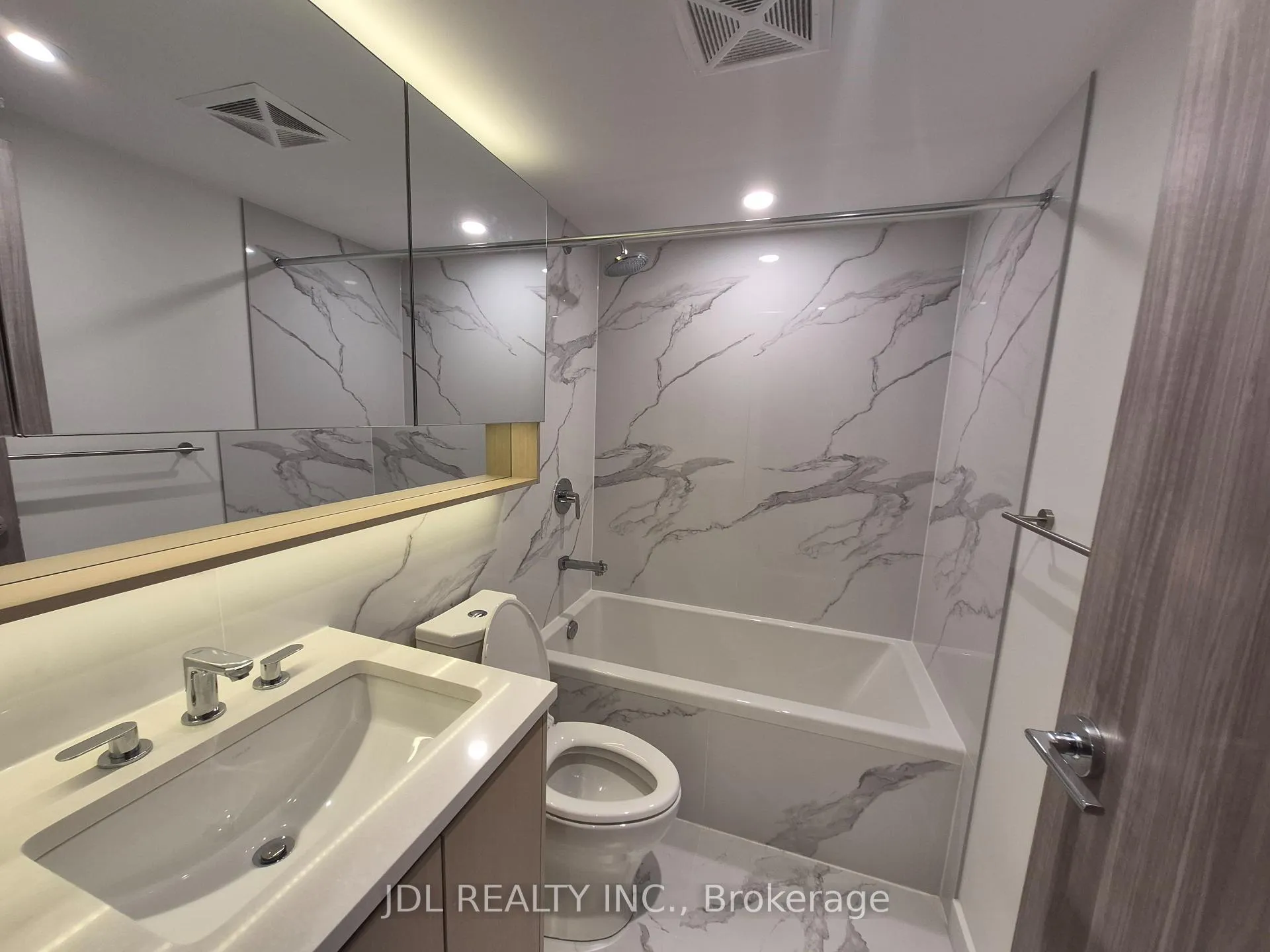 Photo 5 of Unit 2706, 38 Widmer Street, Toronto, Waterfront Communities — HOMEH