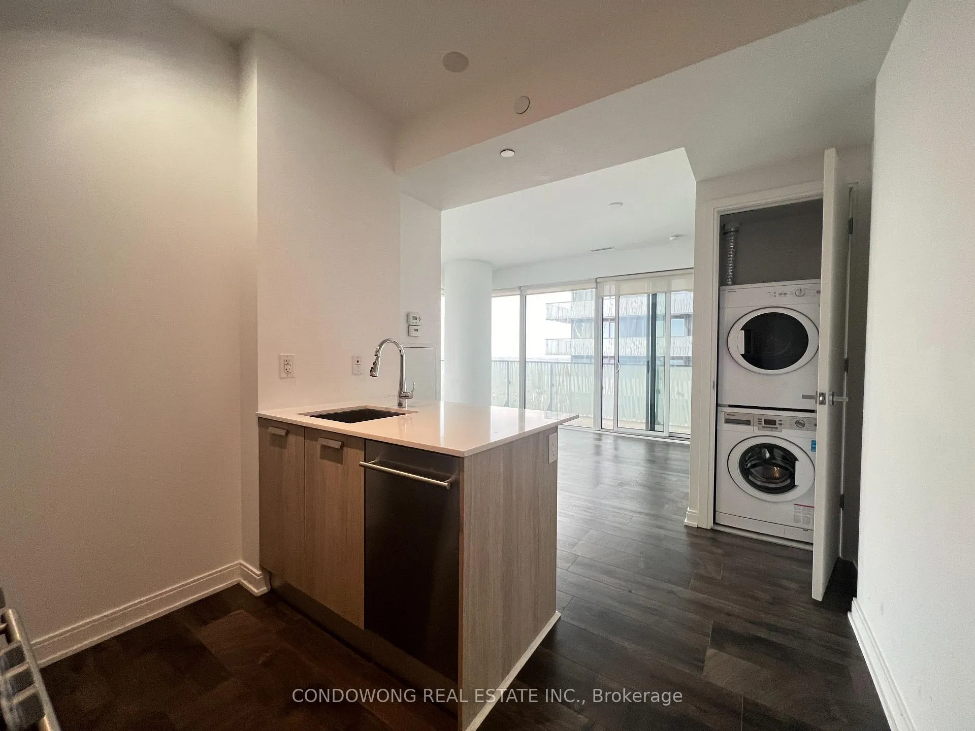 Photo 3 of Unit 4308, 42 Charles Street E, Toronto, Church-Yonge Corridor — HOMEH