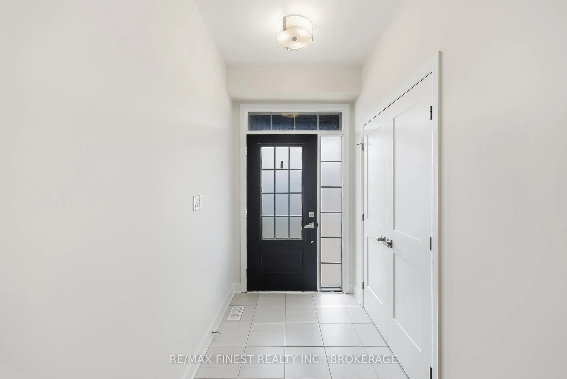 Photo 4 of 1417 Summer Street, Kingston, Kingston East (Incl Barret Crt) — HOMEH