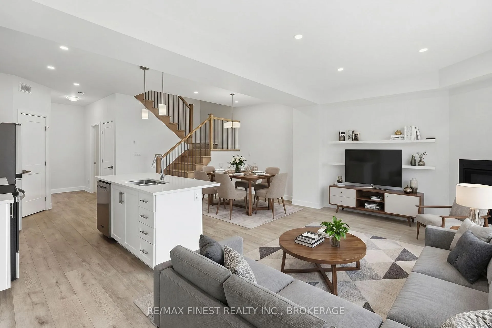 Photo 10 of 1417 Summer Street, Kingston, Kingston East (Incl Barret Crt) — HOMEH