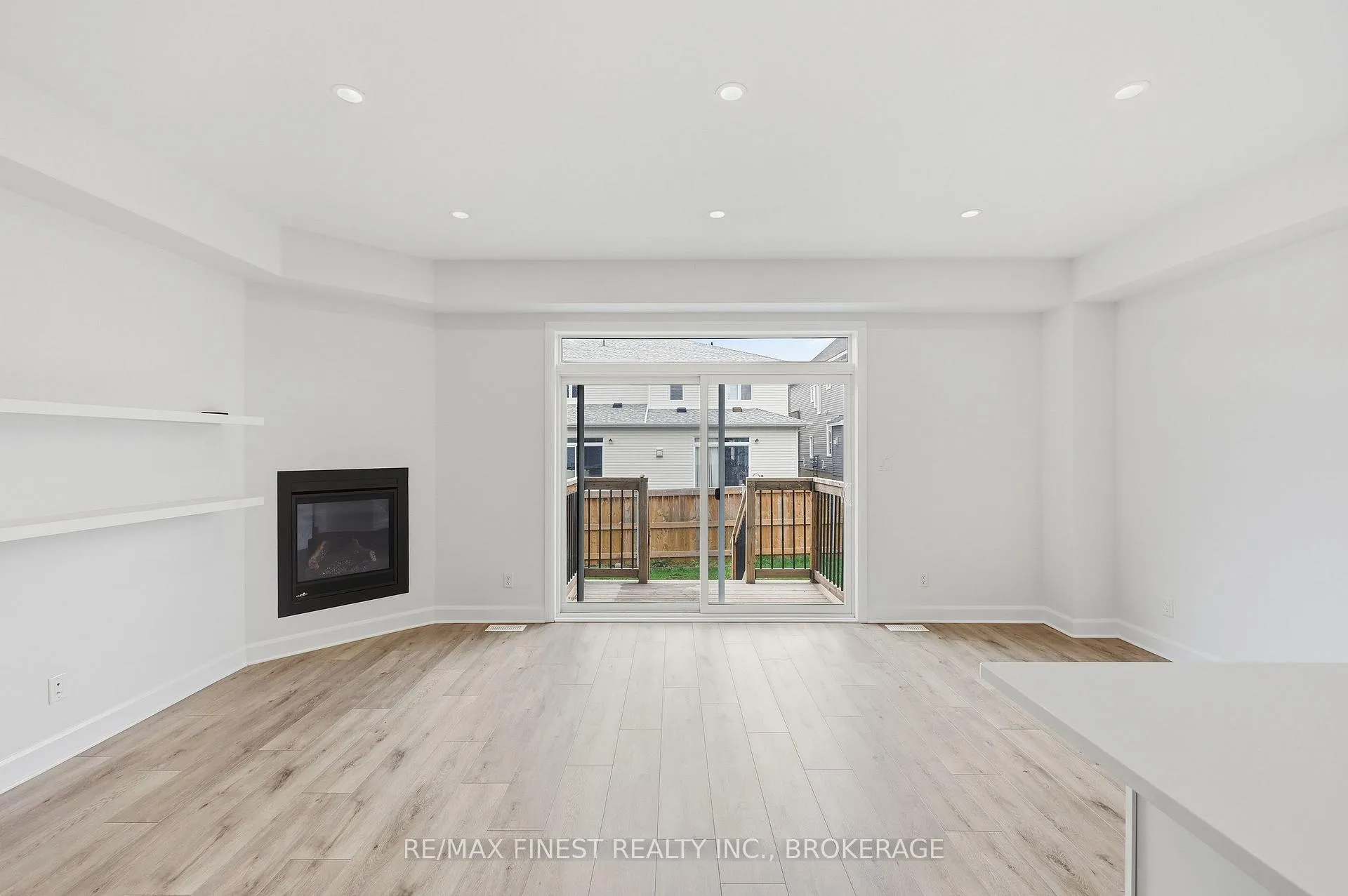 Photo 16 of 1417 Summer Street, Kingston, Kingston East (Incl Barret Crt) — HOMEH