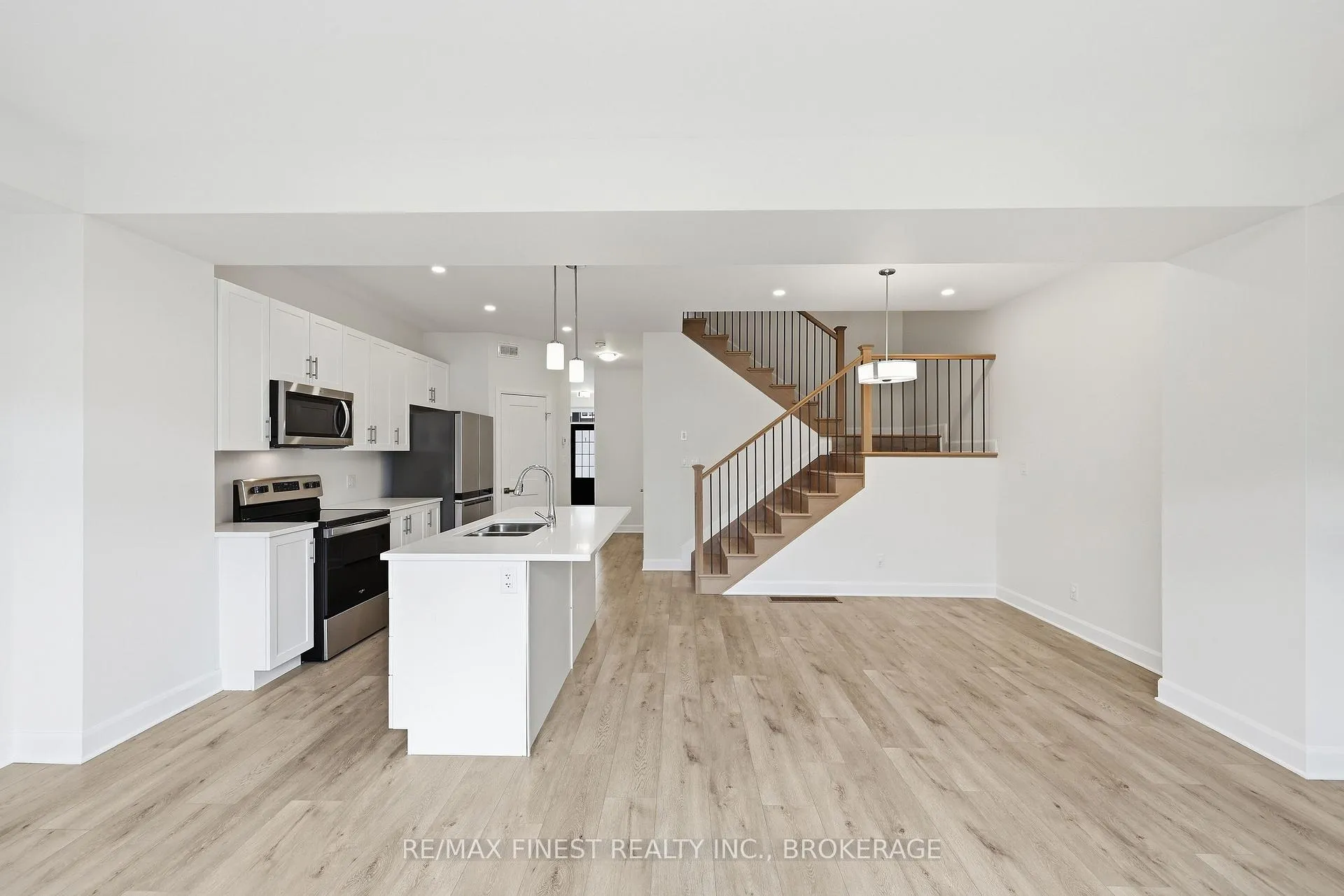 Photo 17 of 1417 Summer Street, Kingston, Kingston East (Incl Barret Crt) — HOMEH