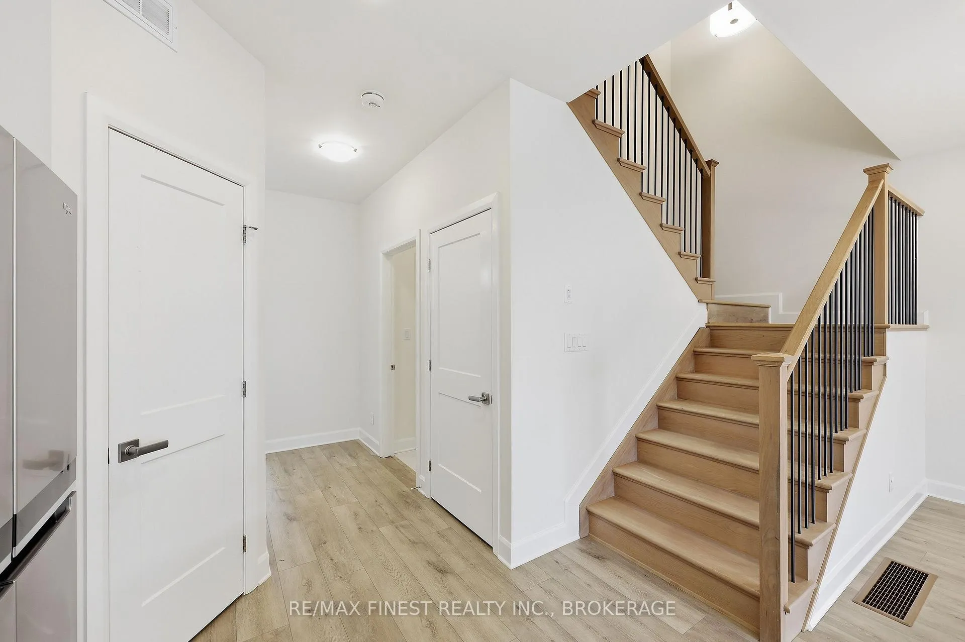 Photo 19 of 1417 Summer Street, Kingston, Kingston East (Incl Barret Crt) — HOMEH
