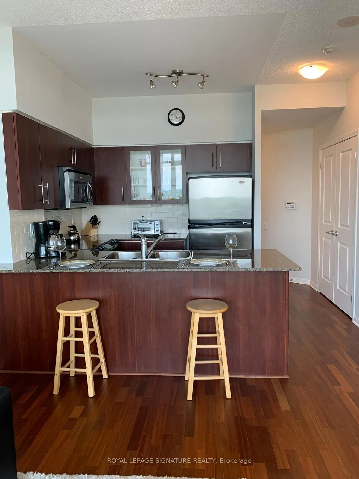 Photo 6 of Unit 1803, 15 Windermere Avenue, Toronto, High Park-Swansea — HOMEH