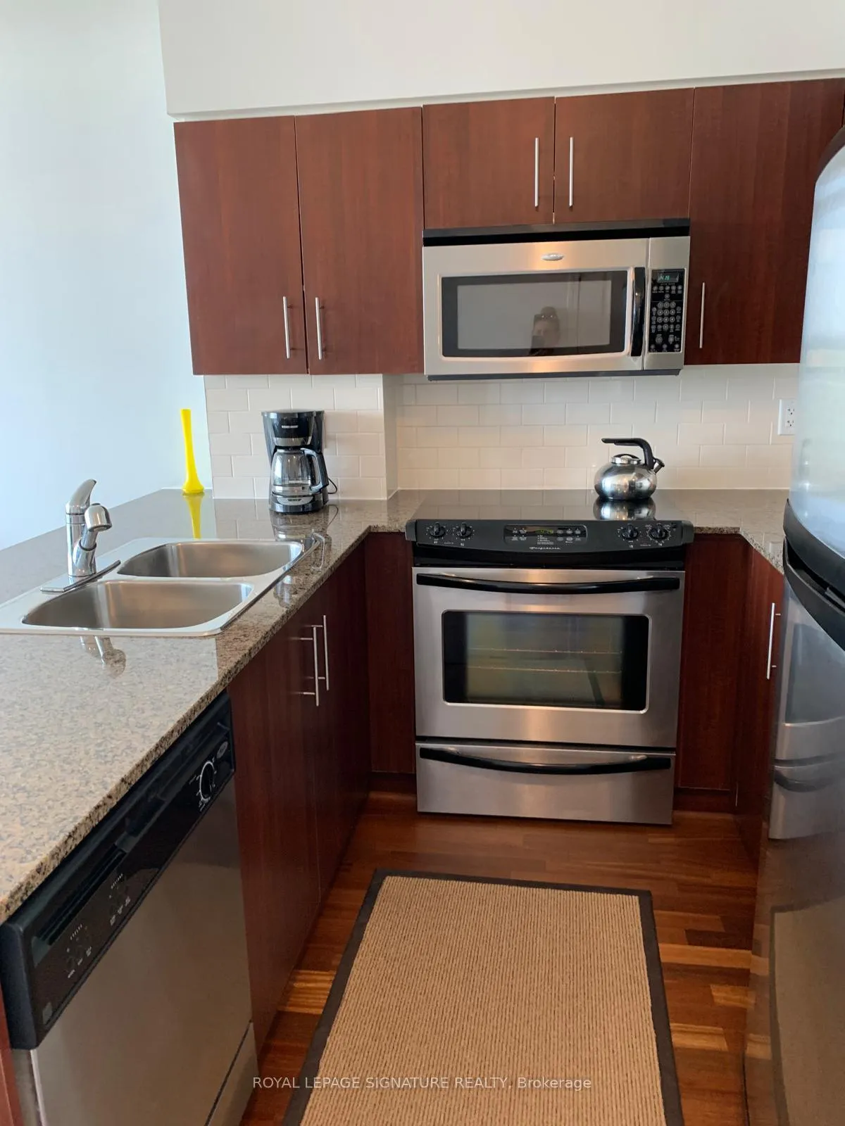 Photo 8 of Unit 1803, 15 Windermere Avenue, Toronto, High Park-Swansea — HOMEH