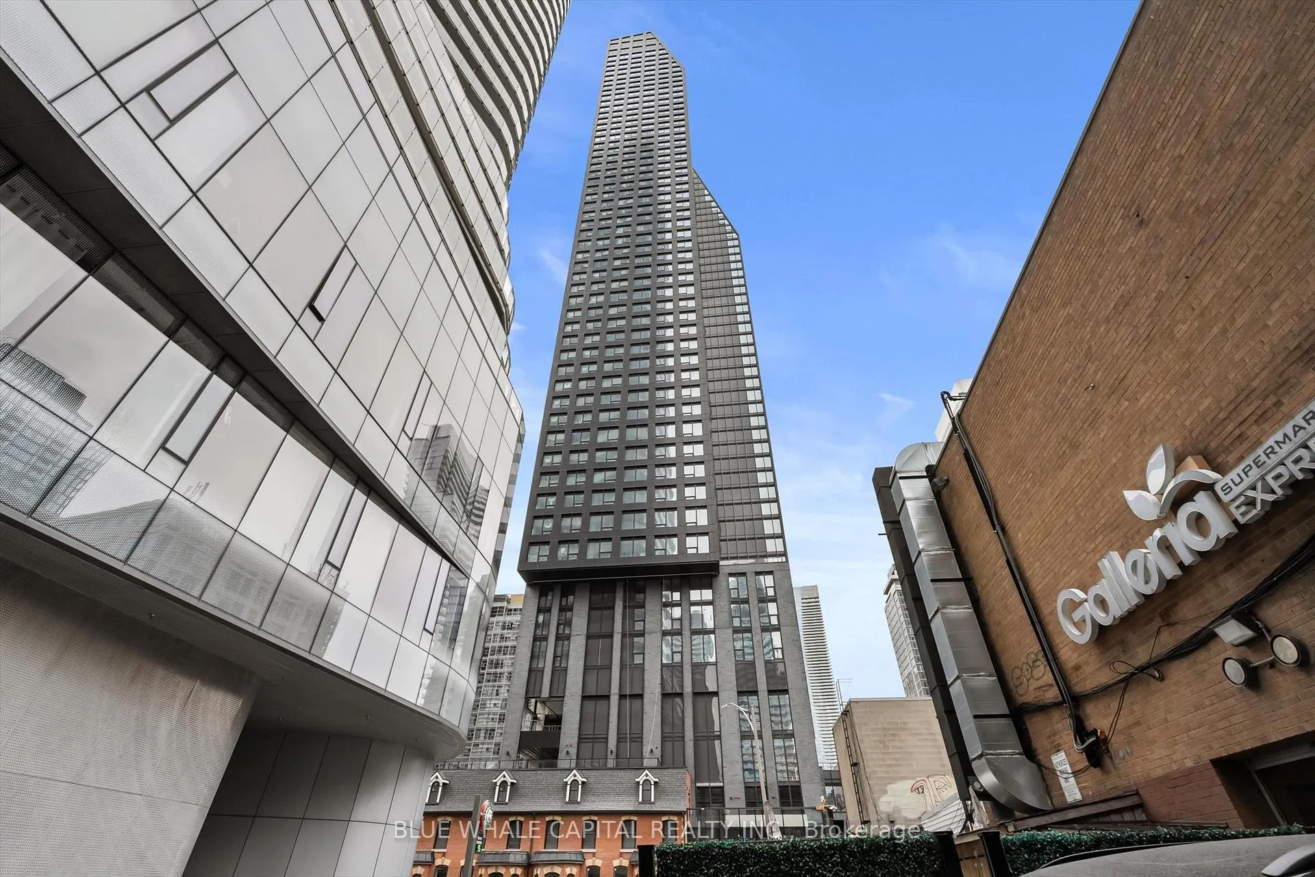 Photo 10 of Unit 1103, 8 Wellesley Street W, Toronto, Bay Street Corridor — HOMEH