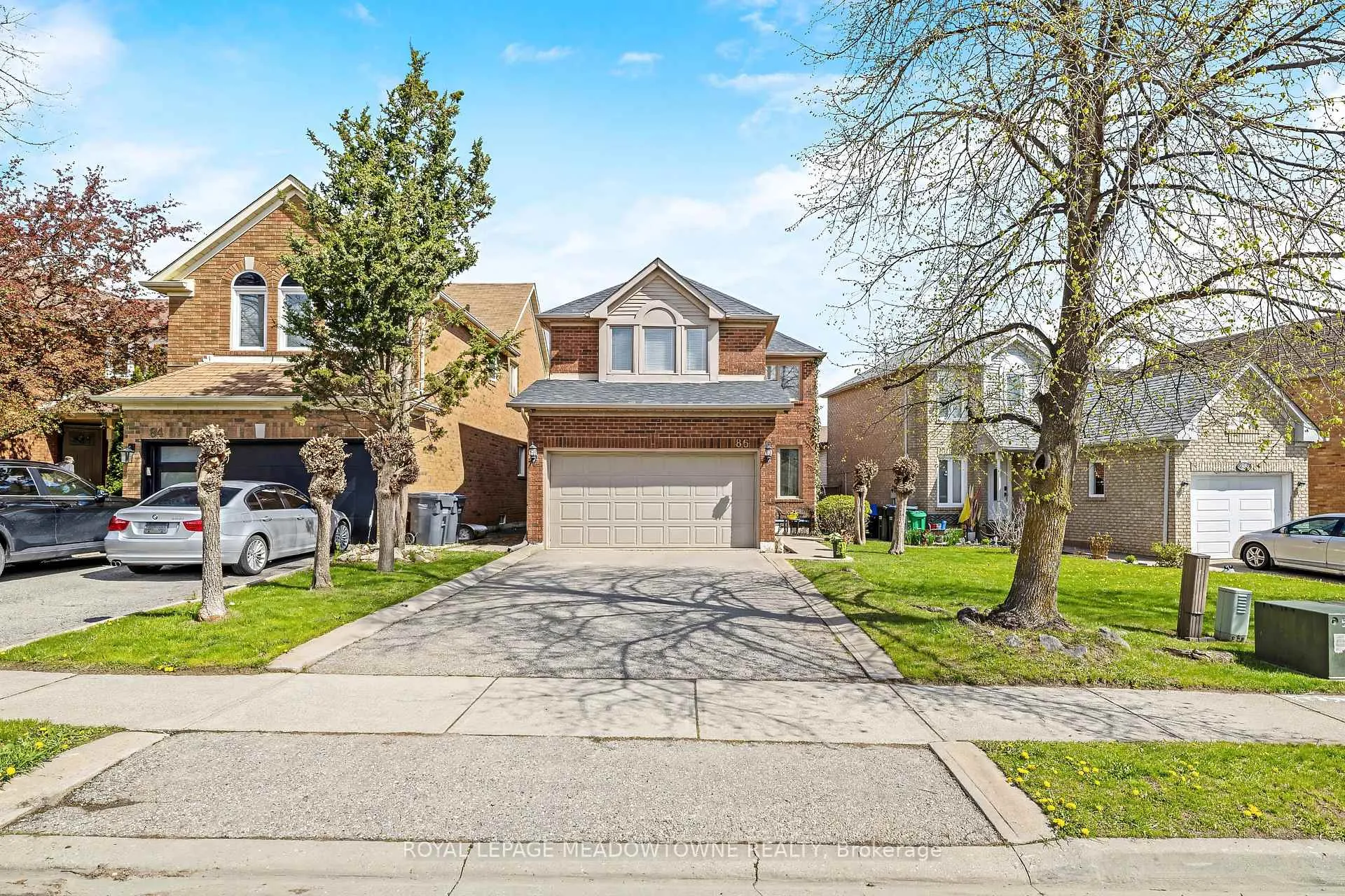 Photo 2 of 86 Rocky Mountain Crescent, Brampton, Sandringham-Wellington — HOMEH