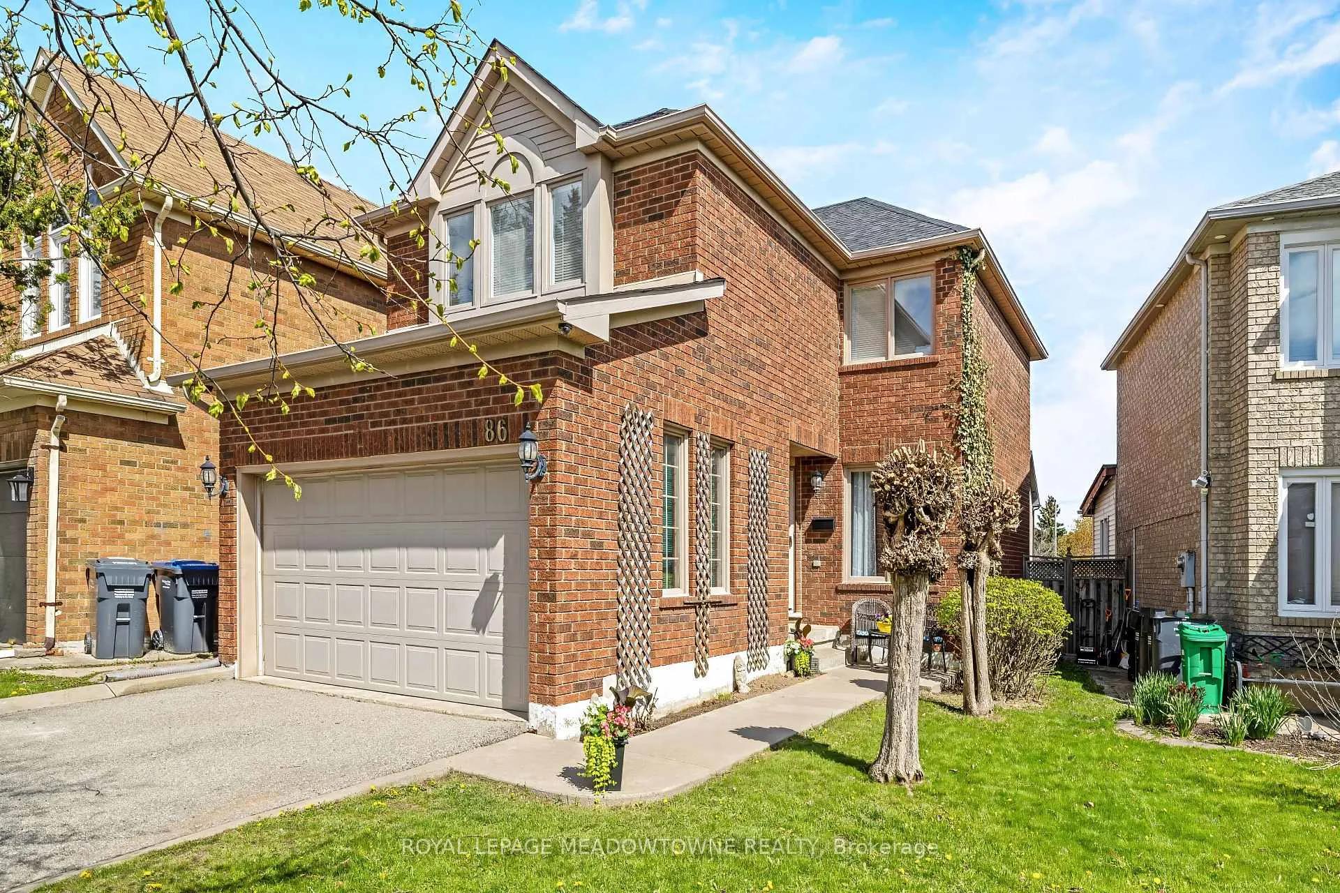 Photo 4 of 86 Rocky Mountain Crescent, Brampton, Sandringham-Wellington — HOMEH