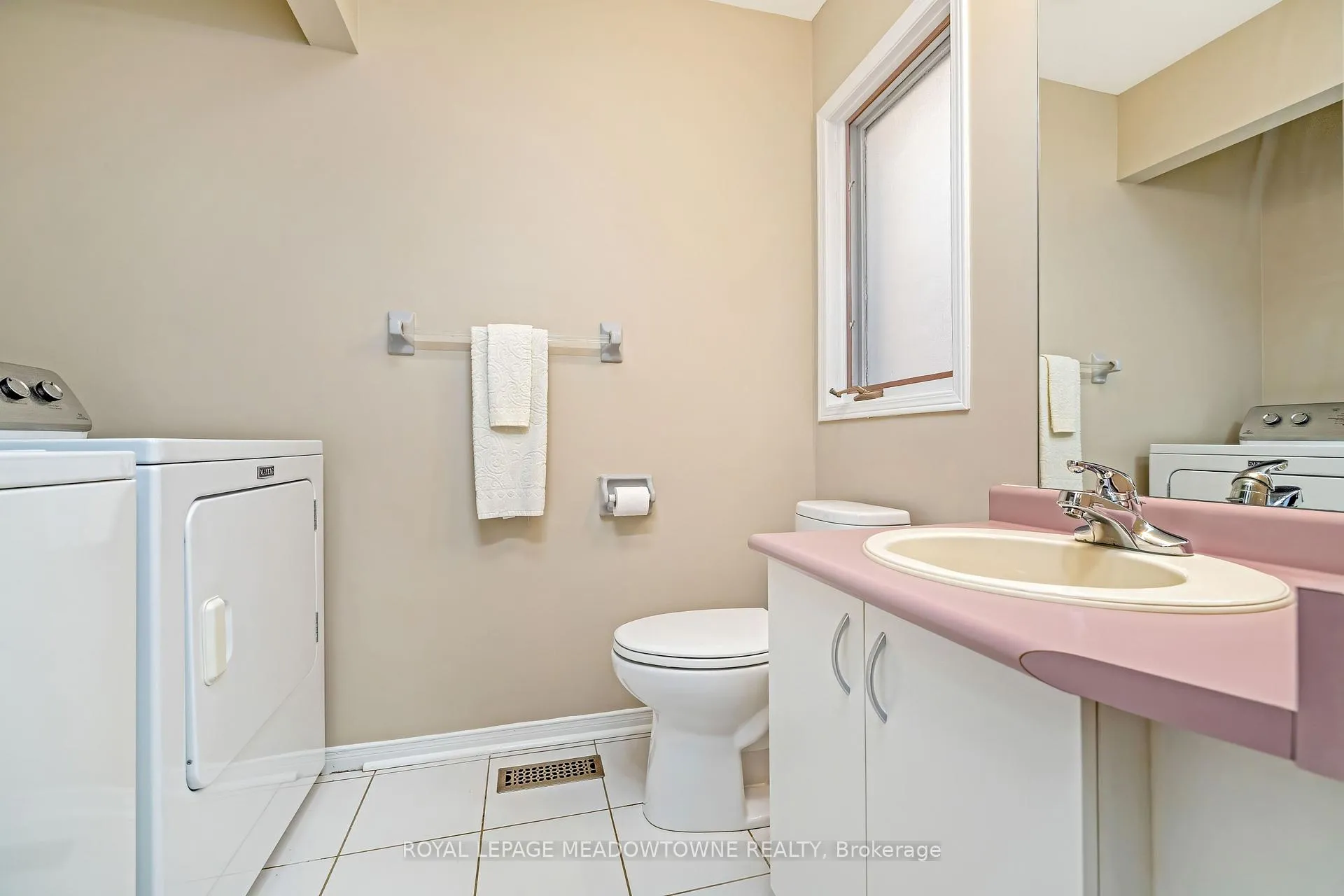 Photo 19 of 86 Rocky Mountain Crescent, Brampton, Sandringham-Wellington — HOMEH