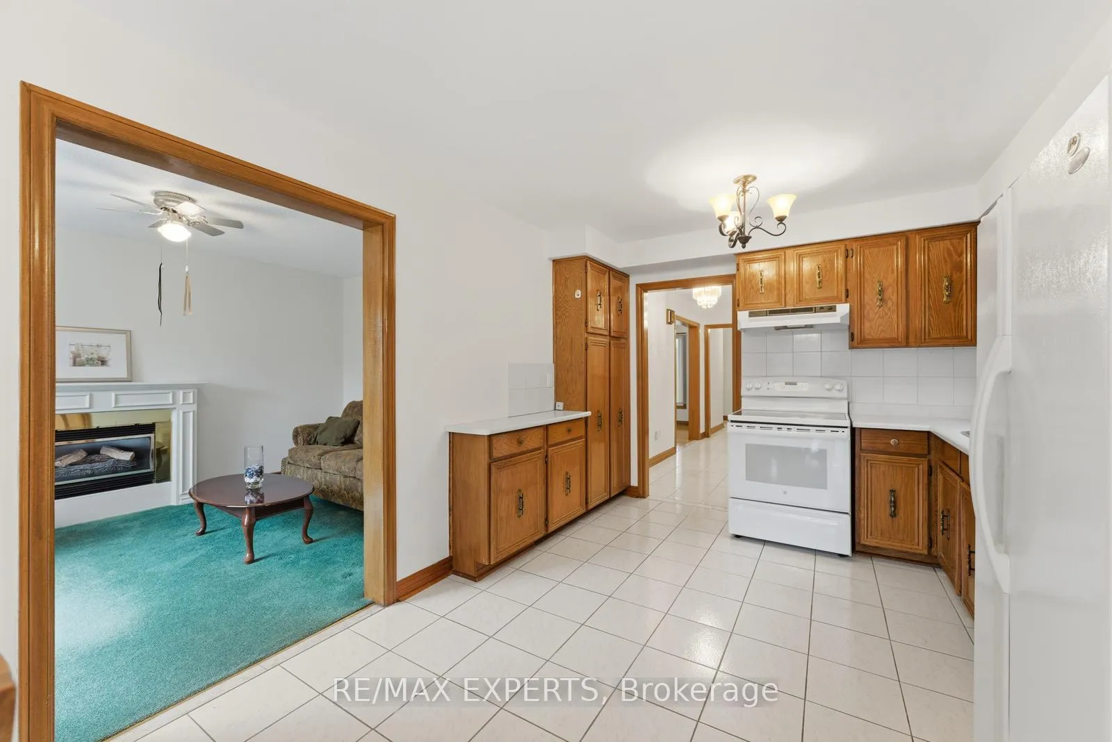 Photo 13 of 128 Kaiser Drive, Vaughan, West Woodbridge — HOMEH