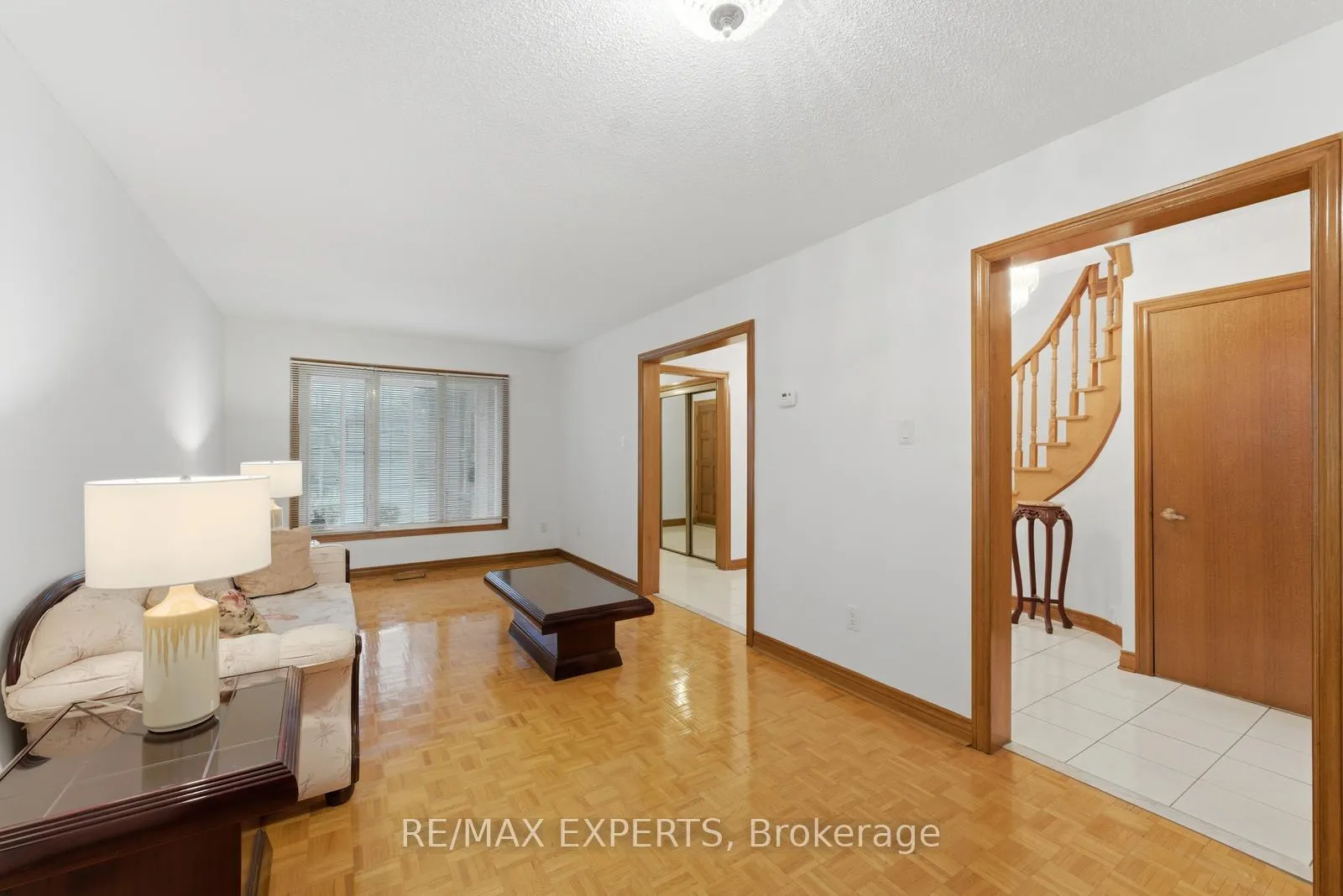Photo 17 of 128 Kaiser Drive, Vaughan, West Woodbridge — HOMEH