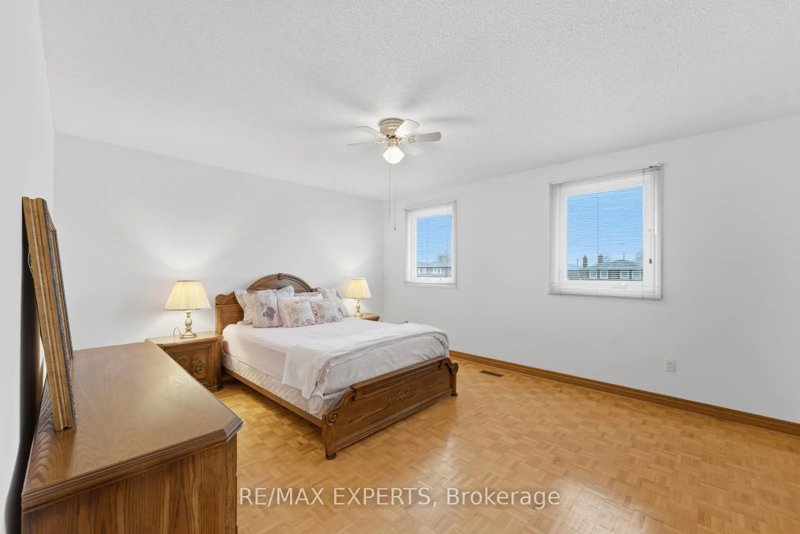 Photo 20 of 128 Kaiser Drive, Vaughan, West Woodbridge — HOMEH