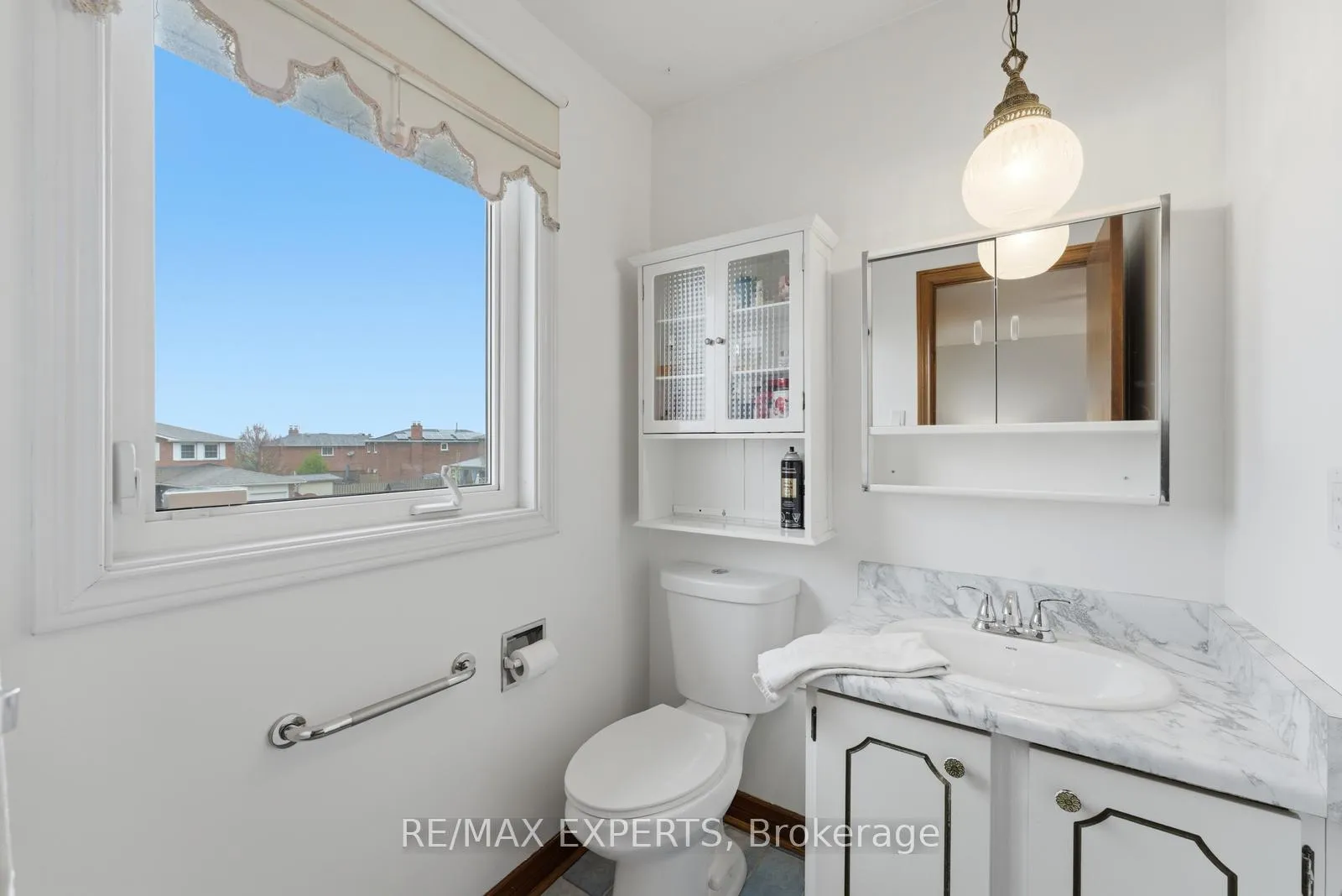 Photo 22 of 128 Kaiser Drive, Vaughan, West Woodbridge — HOMEH