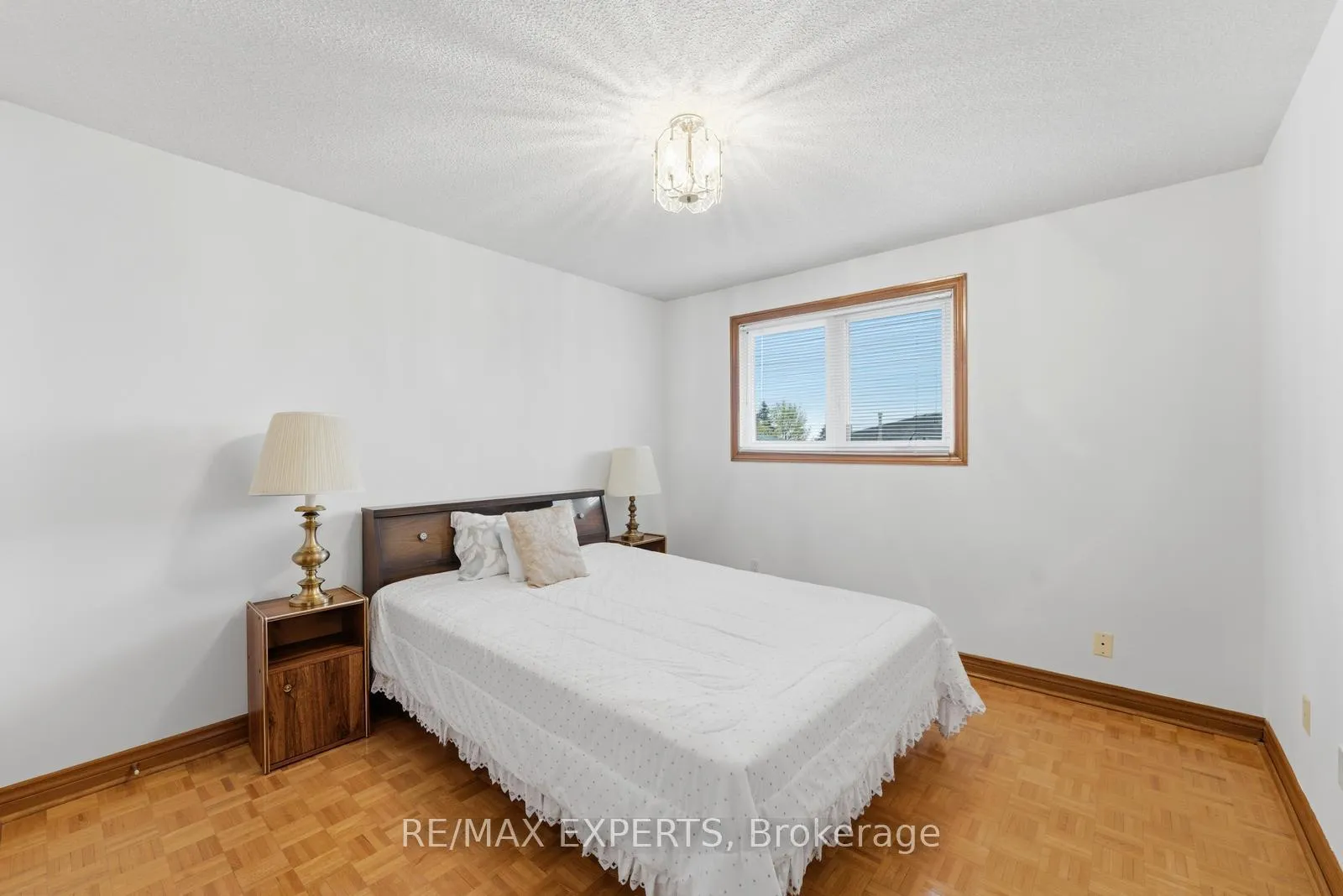 Photo 23 of 128 Kaiser Drive, Vaughan, West Woodbridge — HOMEH