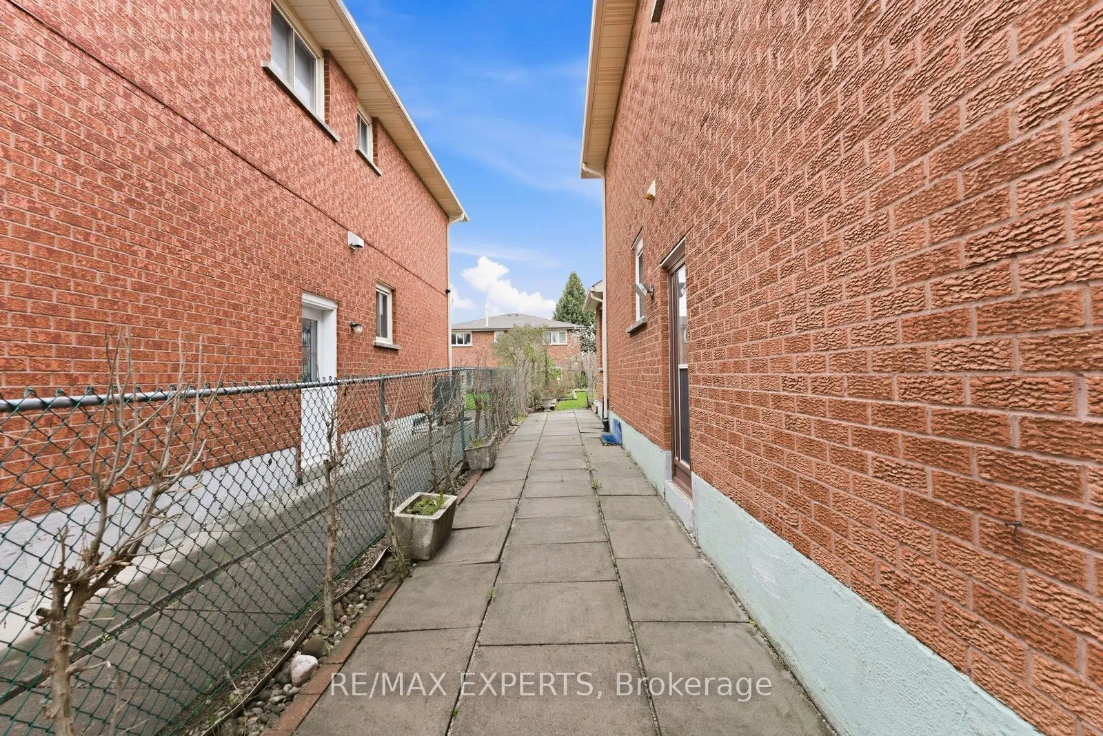 Photo 36 of 128 Kaiser Drive, Vaughan, West Woodbridge — HOMEH