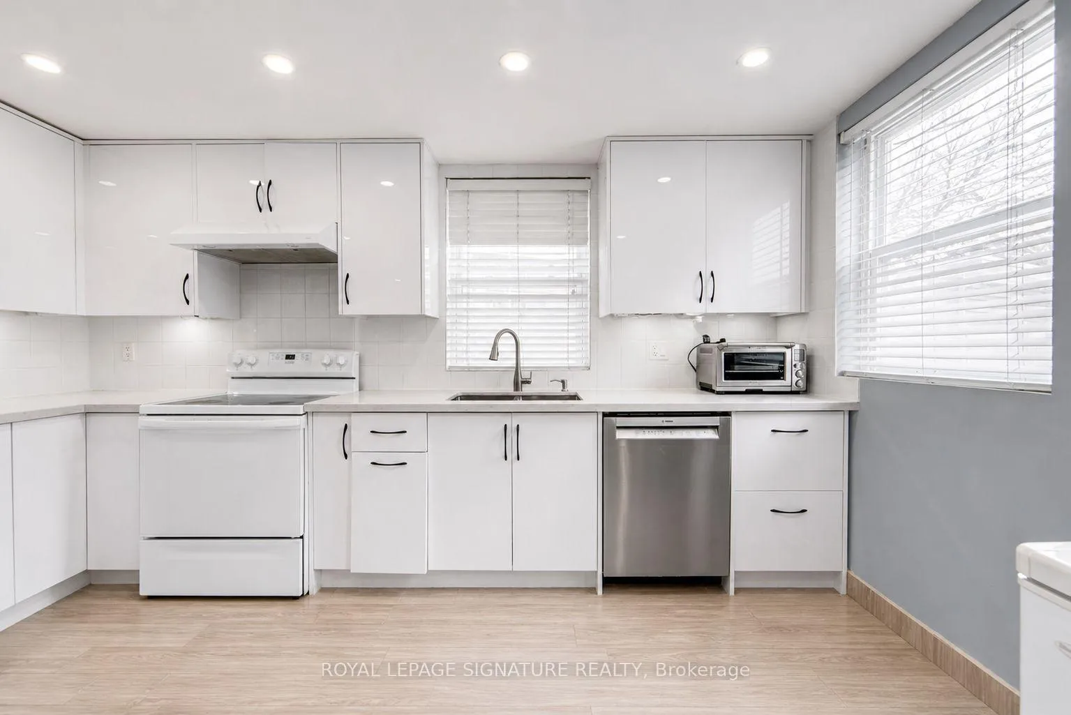 Photo 13 of 6 Cosburn Avenue, Toronto, Broadview North — HOMEH