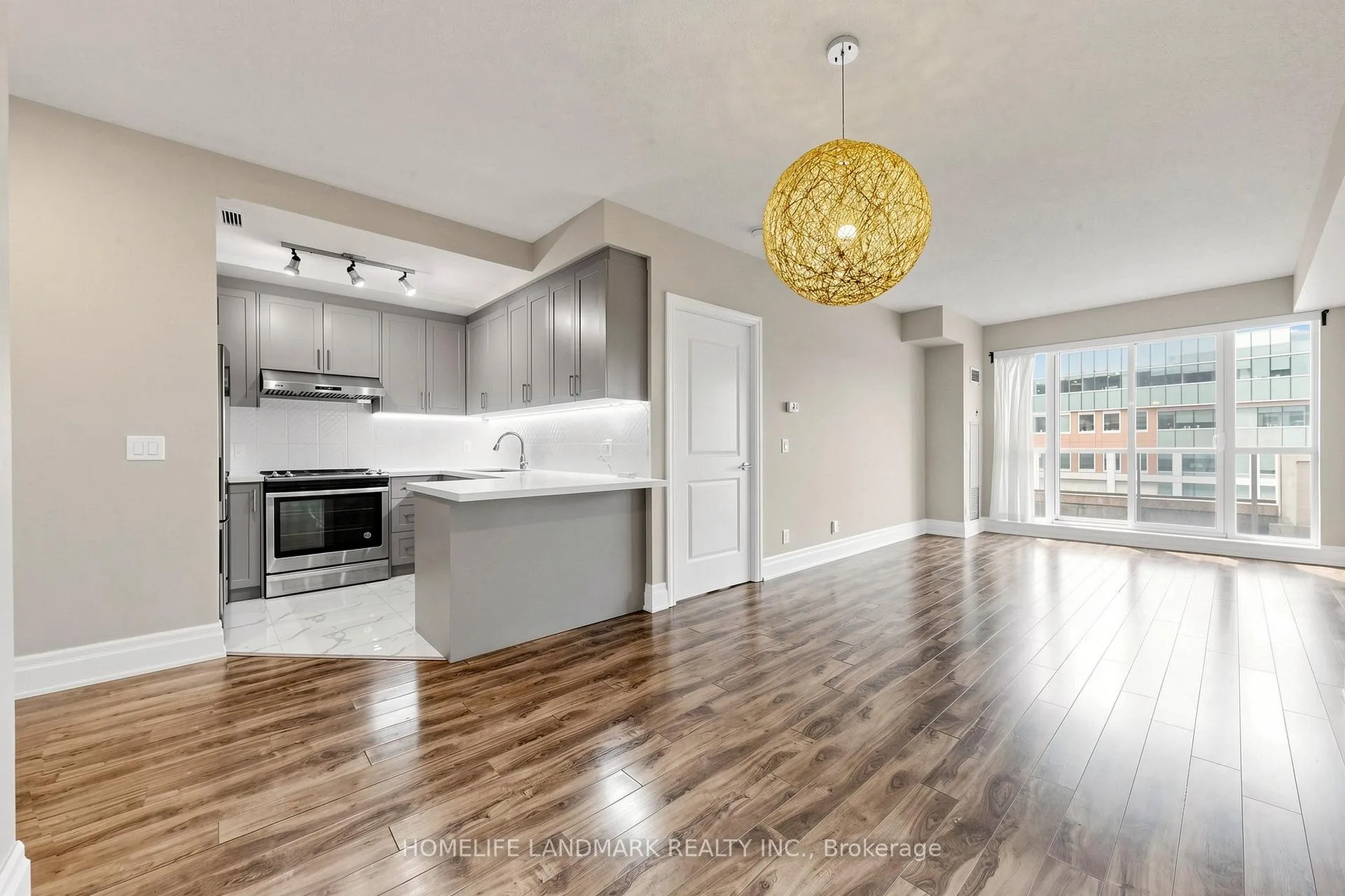 Photo 1 of Unit 314B, 21 Upper Duke Crescent, Markham, Unionville — HOMEH
