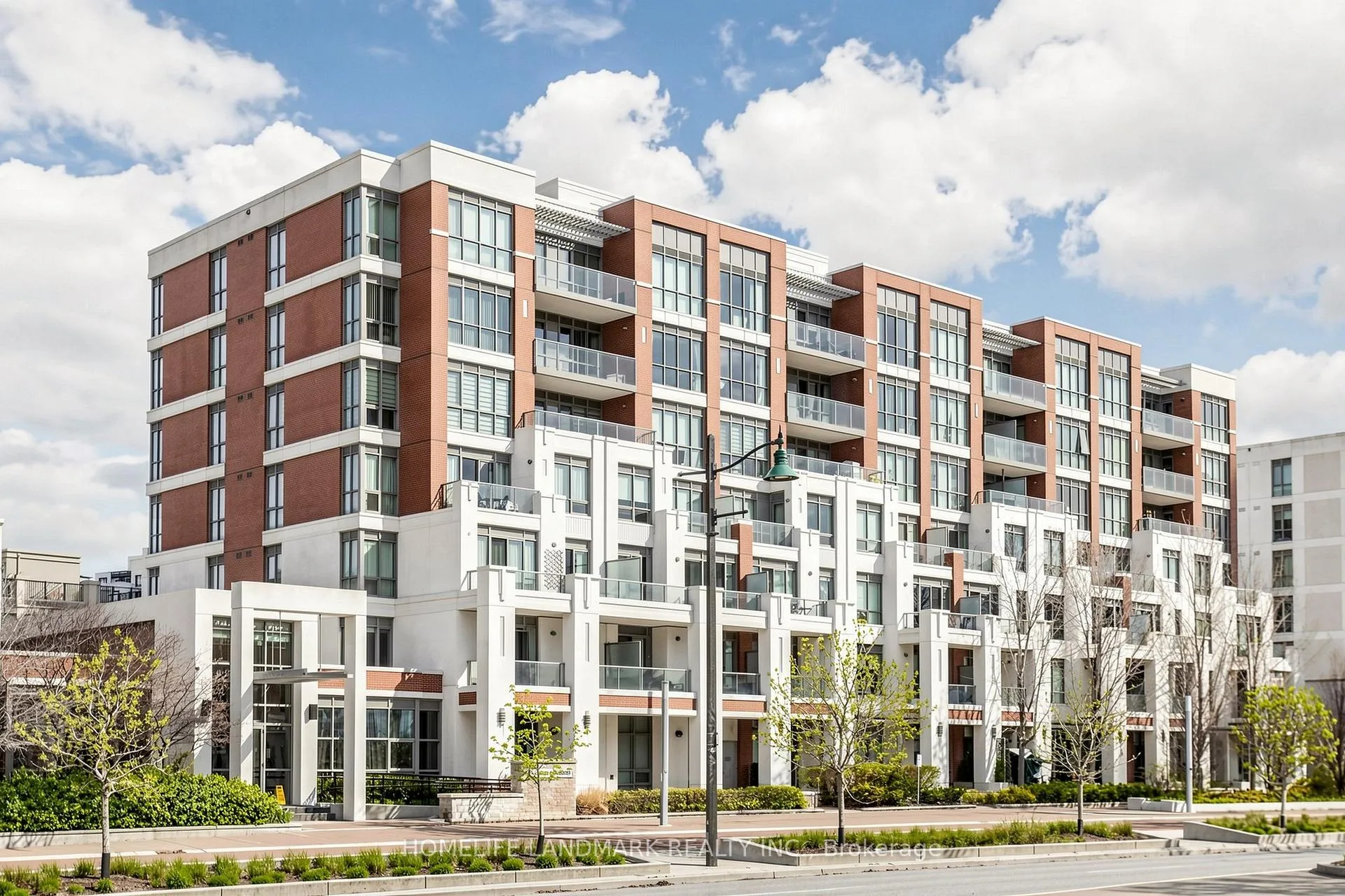 Photo 4 of Unit 314B, 21 Upper Duke Crescent, Markham, Unionville — HOMEH