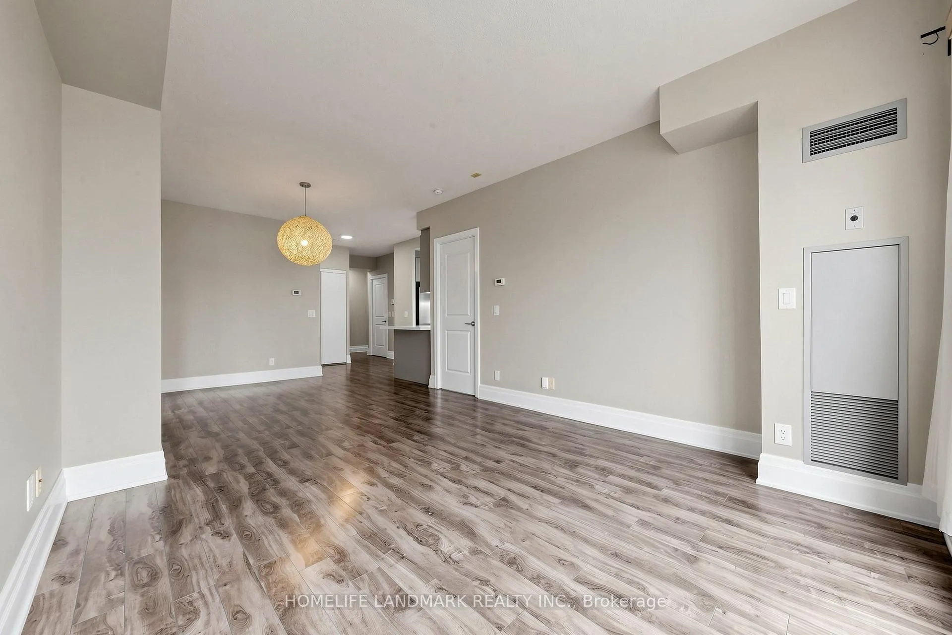 Photo 11 of Unit 314B, 21 Upper Duke Crescent, Markham, Unionville — HOMEH