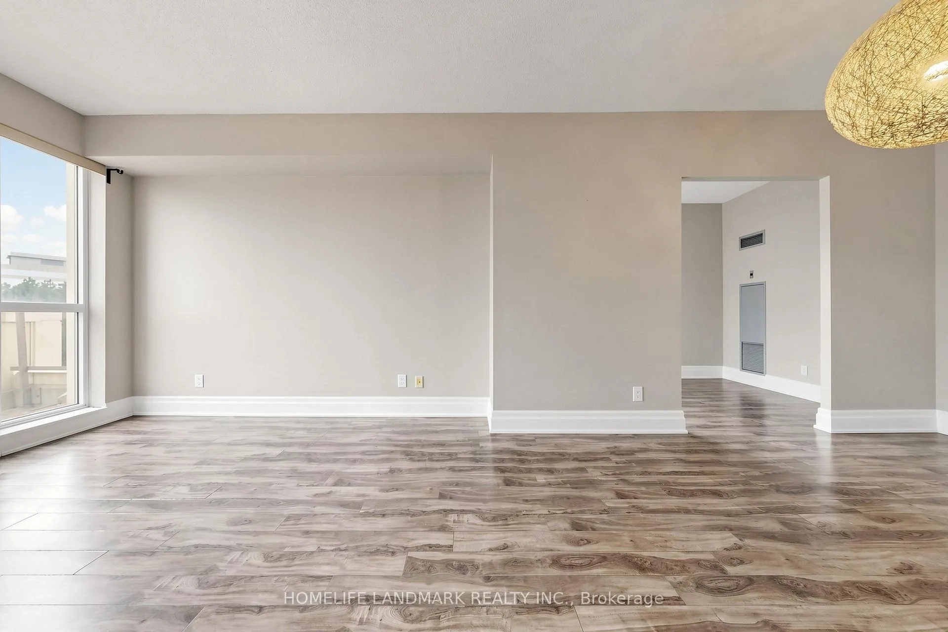 Photo 14 of Unit 314B, 21 Upper Duke Crescent, Markham, Unionville — HOMEH