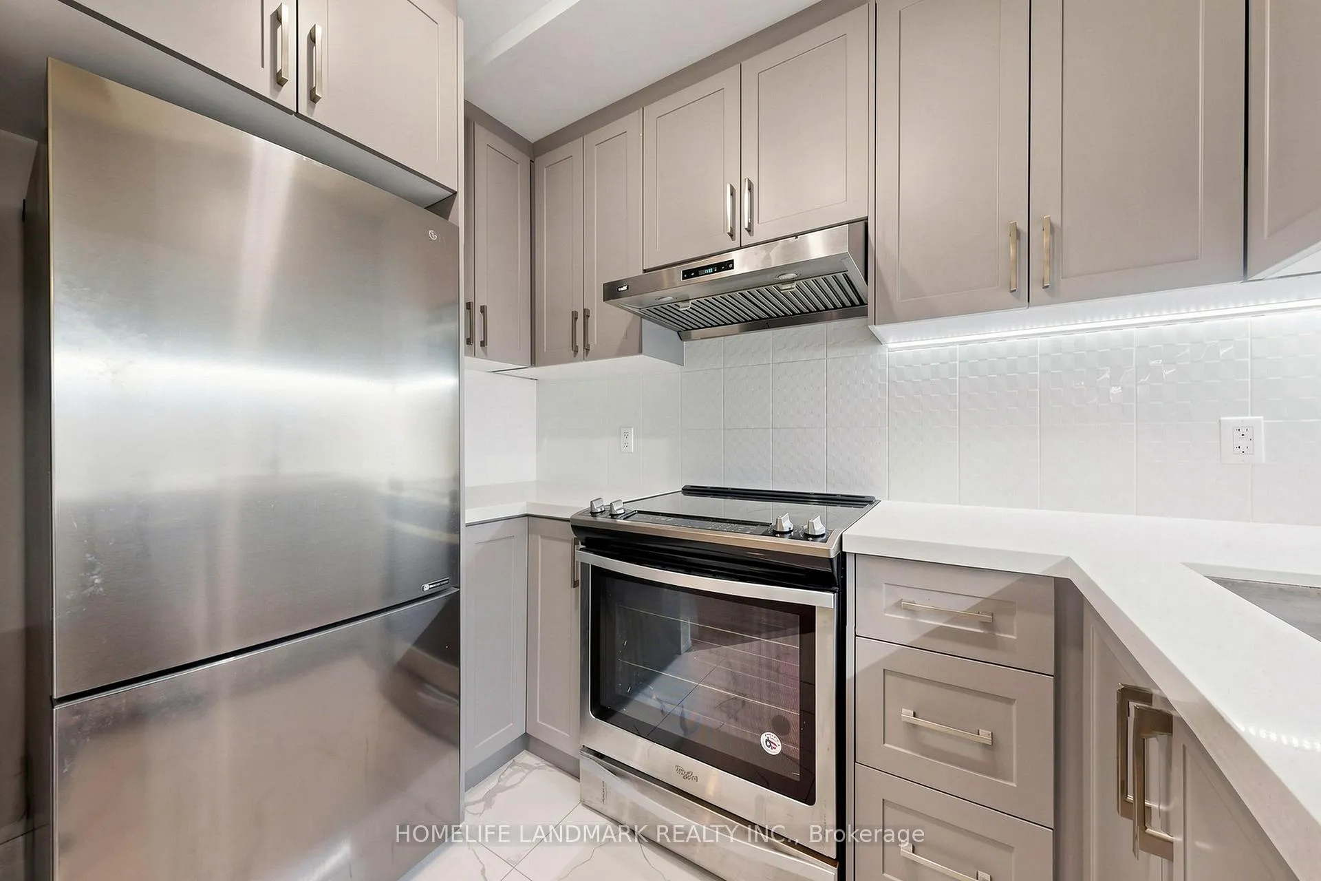 Photo 19 of Unit 314B, 21 Upper Duke Crescent, Markham, Unionville — HOMEH