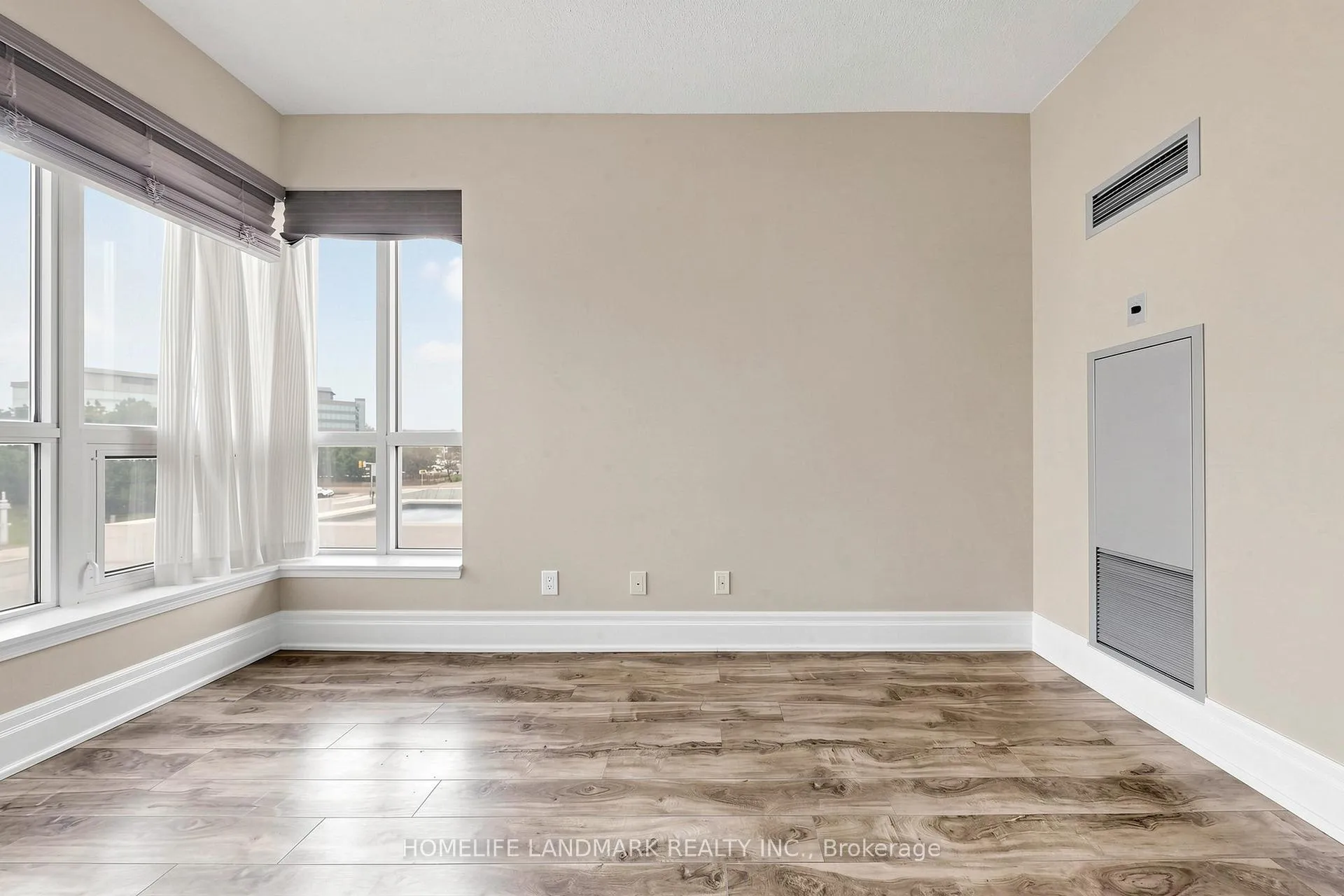 Photo 24 of Unit 314B, 21 Upper Duke Crescent, Markham, Unionville — HOMEH