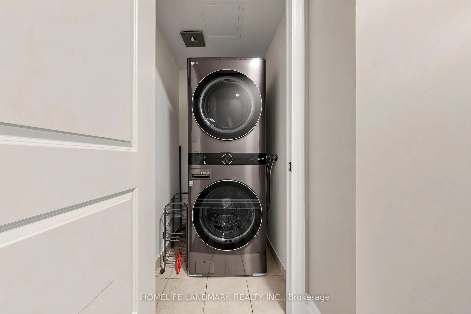 Photo 33 of Unit 314B, 21 Upper Duke Crescent, Markham, Unionville — HOMEH