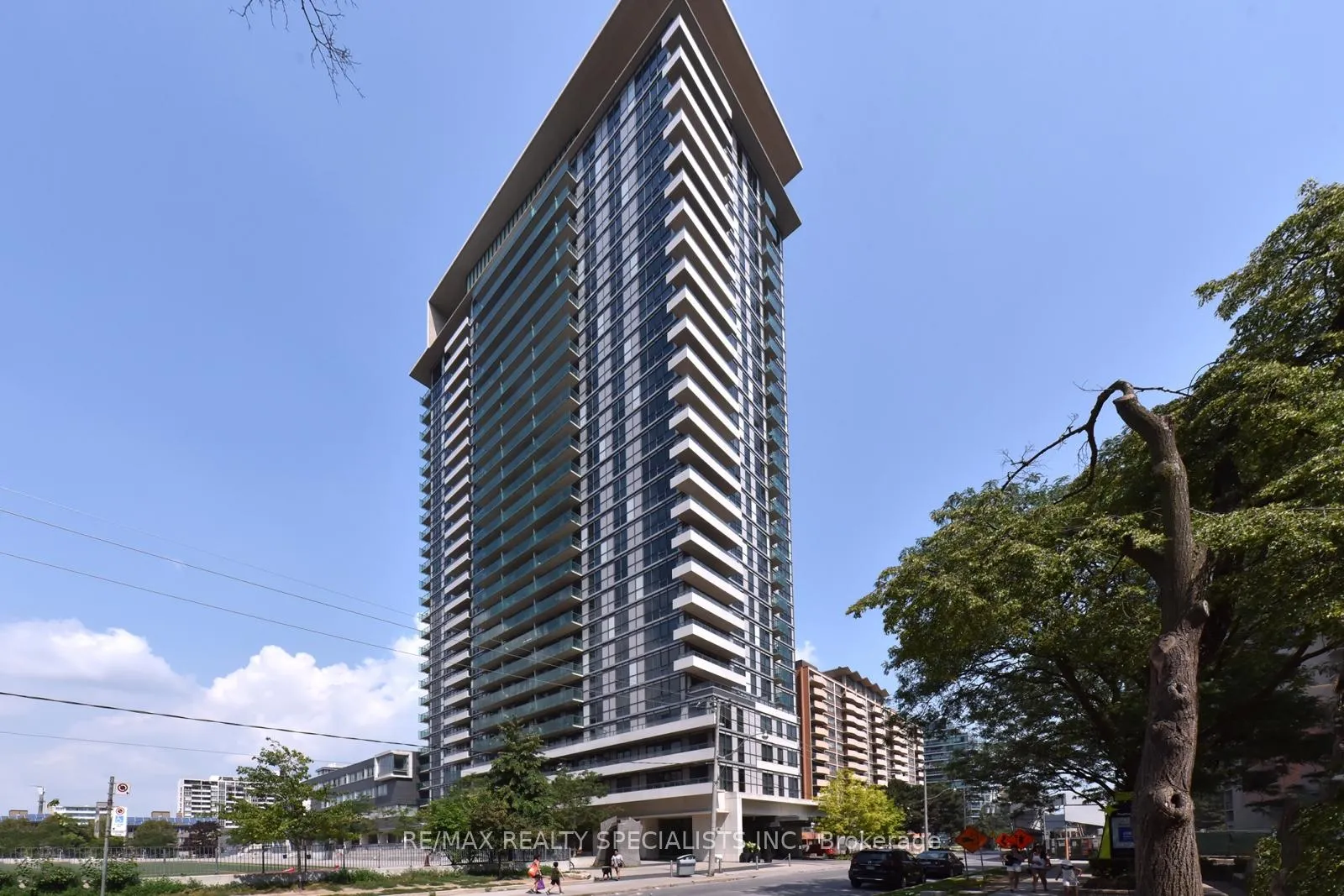 Photo 1 of Unit 712, 70 Roehampton Avenue, Toronto, Mount Pleasant West — HOMEH