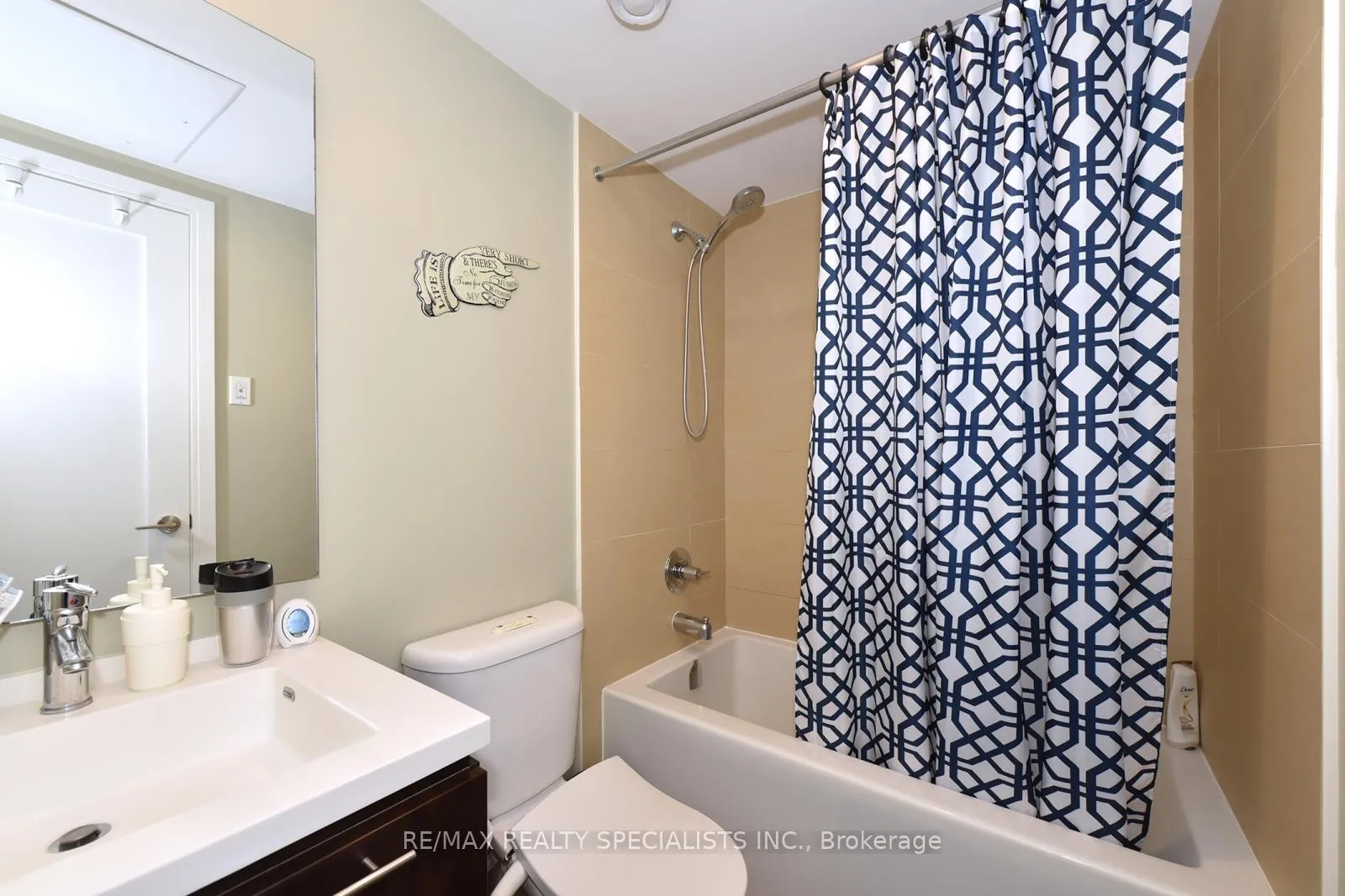Photo 16 of Unit 712, 70 Roehampton Avenue, Toronto, Mount Pleasant West — HOMEH