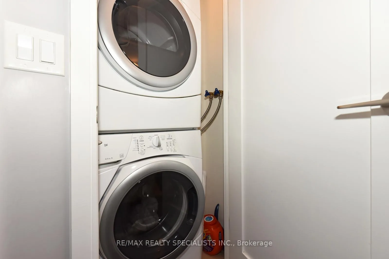 Photo 21 of Unit 712, 70 Roehampton Avenue, Toronto, Mount Pleasant West — HOMEH