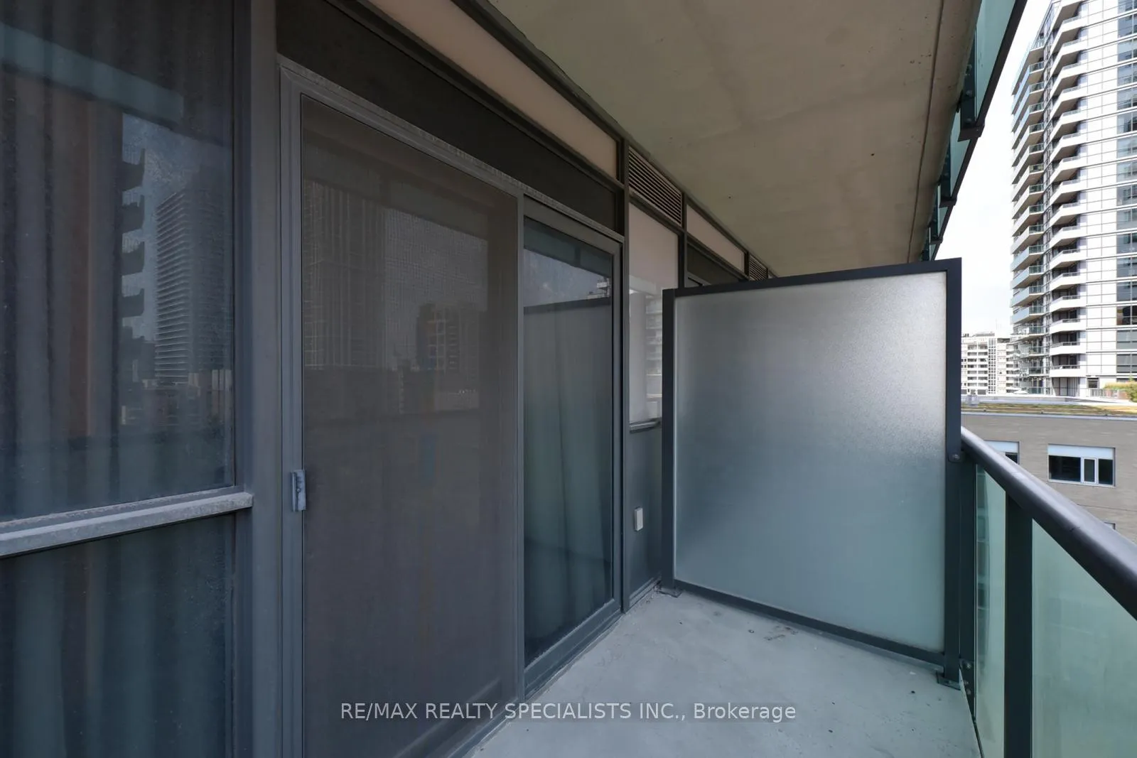 Photo 23 of Unit 712, 70 Roehampton Avenue, Toronto, Mount Pleasant West — HOMEH