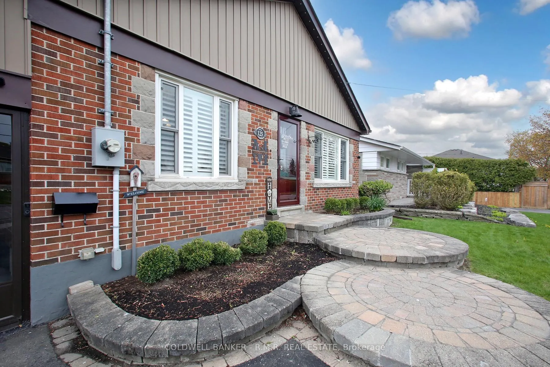 Photo 4 of 125 Jones Avenue, Oshawa, Centennial — HOMEH