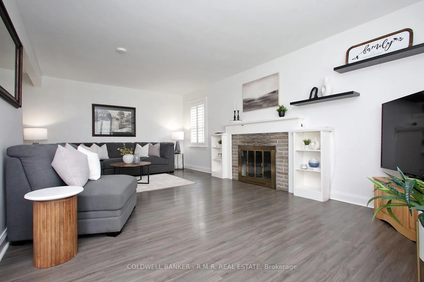 Photo 5 of 125 Jones Avenue, Oshawa, Centennial — HOMEH