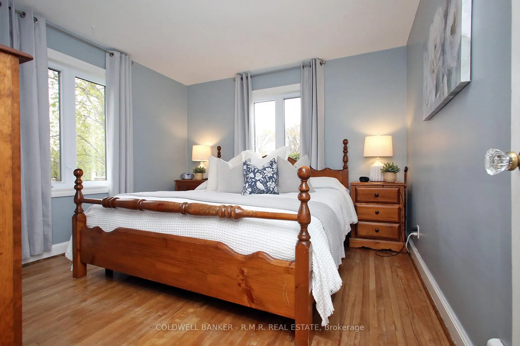 Photo 18 of 125 Jones Avenue, Oshawa, Centennial — HOMEH